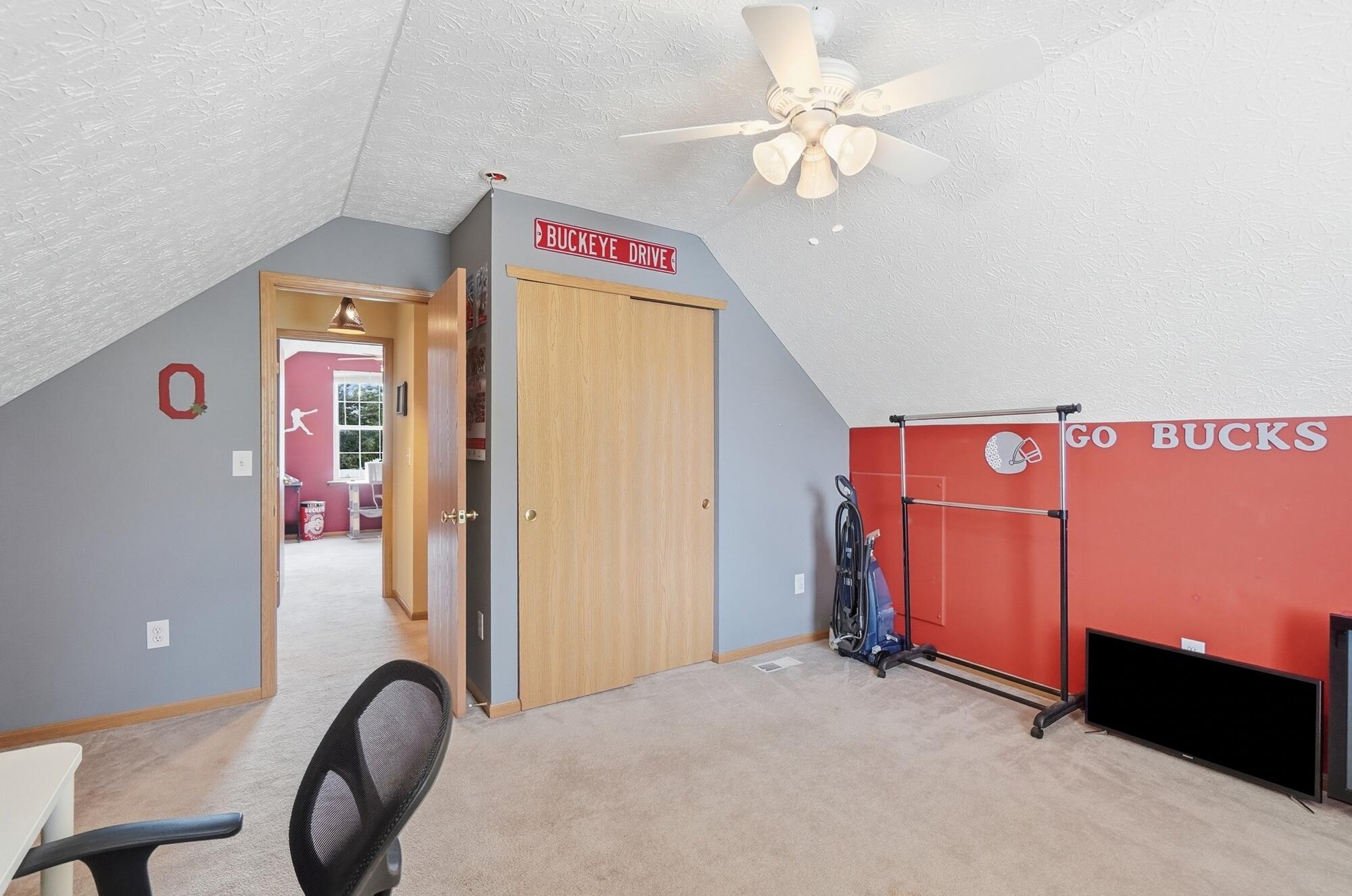 1047 Braxton, London, Ohio 43140