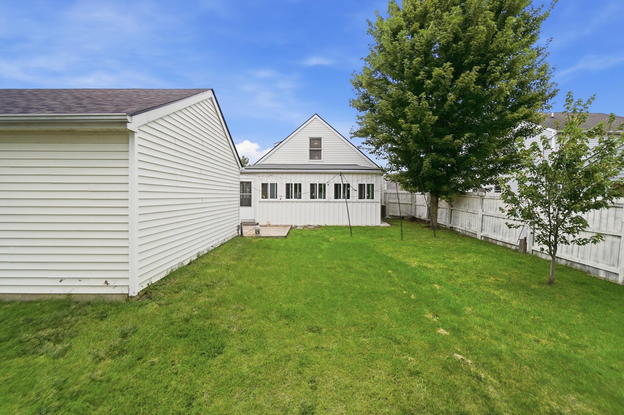 1047 Braxton, London, Ohio 43140