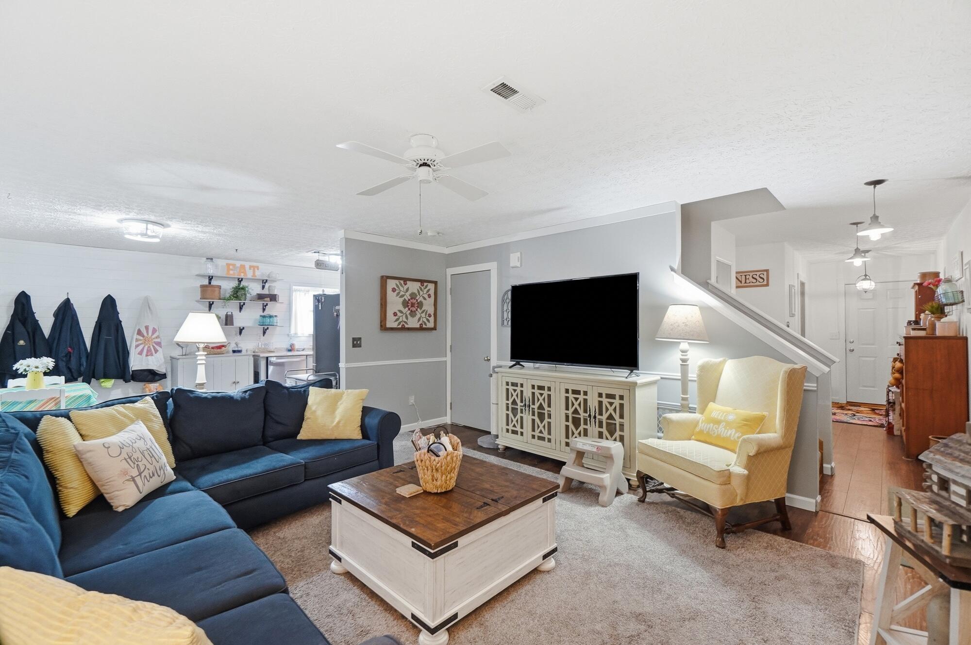 1047 Braxton, London, Ohio 43140