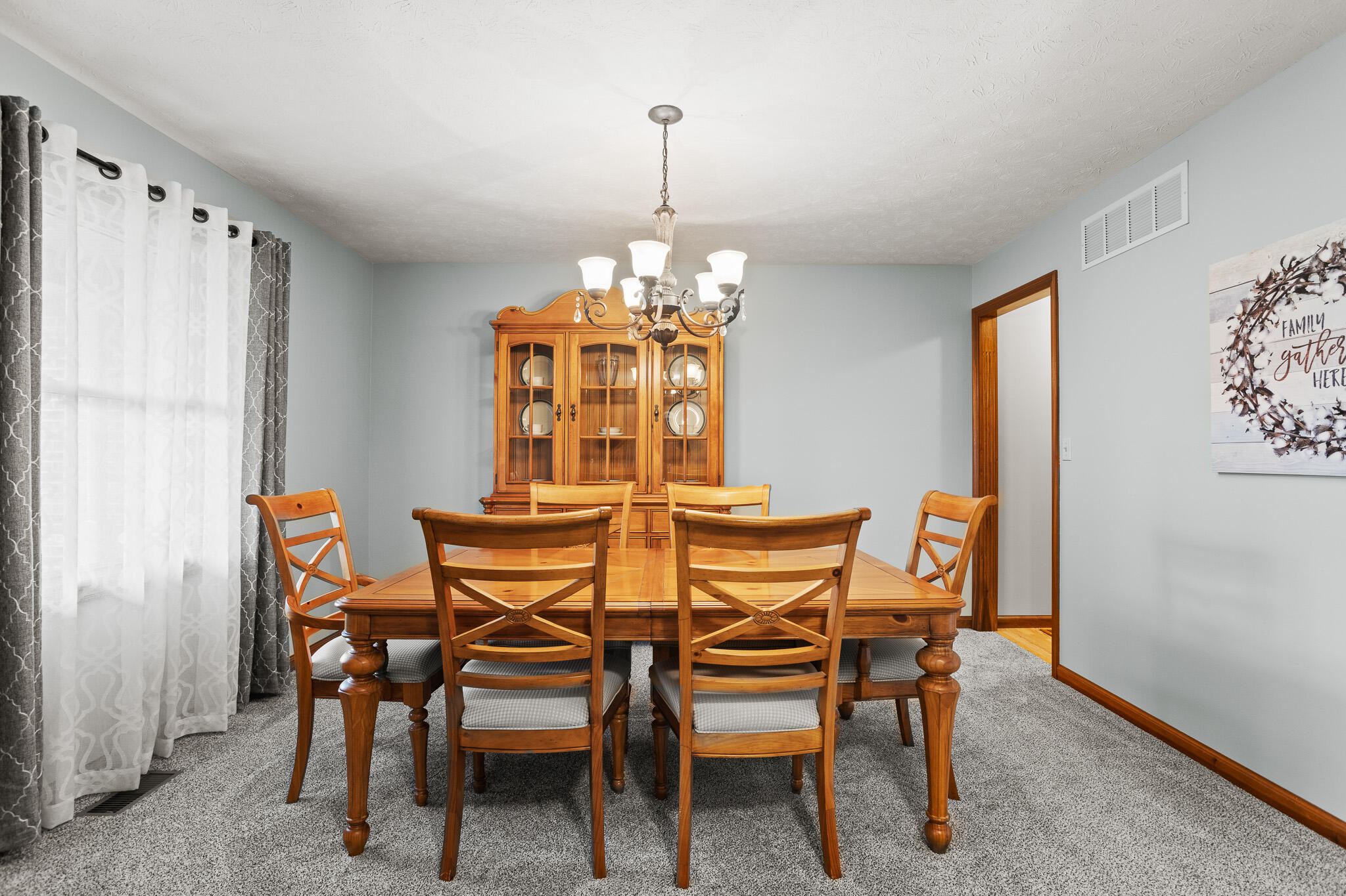 2555 Winfield, Troy, Ohio 45373