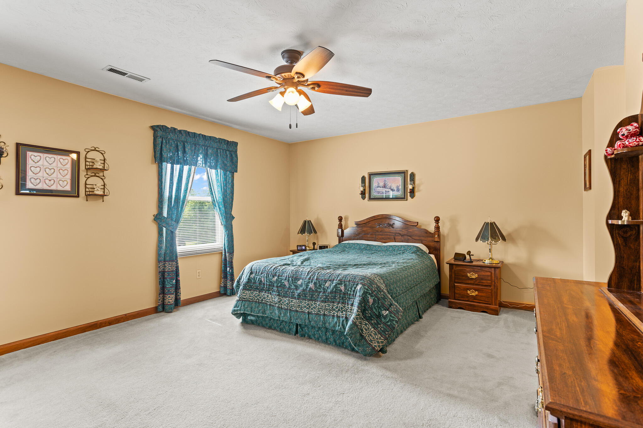 2555 Winfield, Troy, Ohio 45373