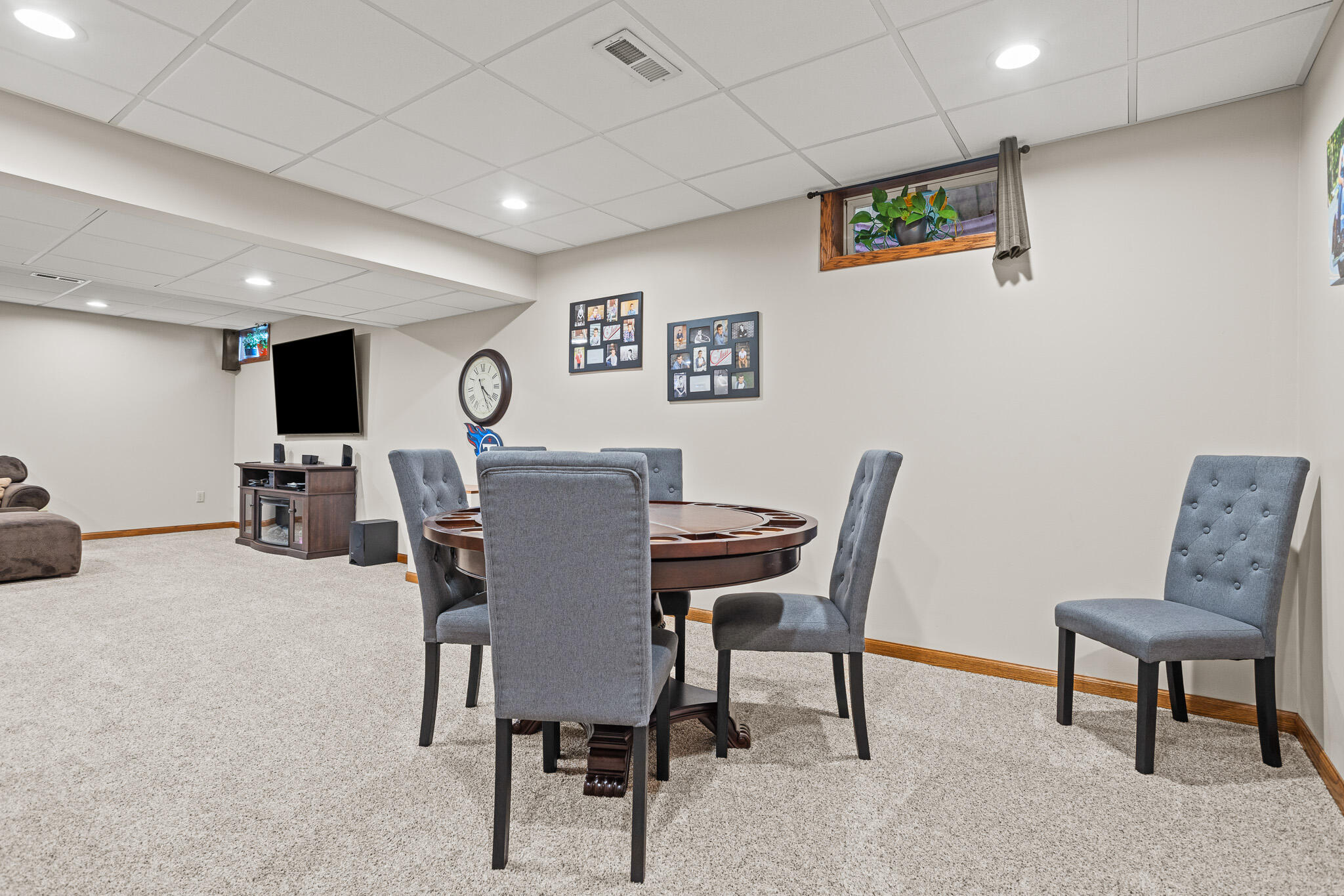 2555 Winfield, Troy, Ohio 45373
