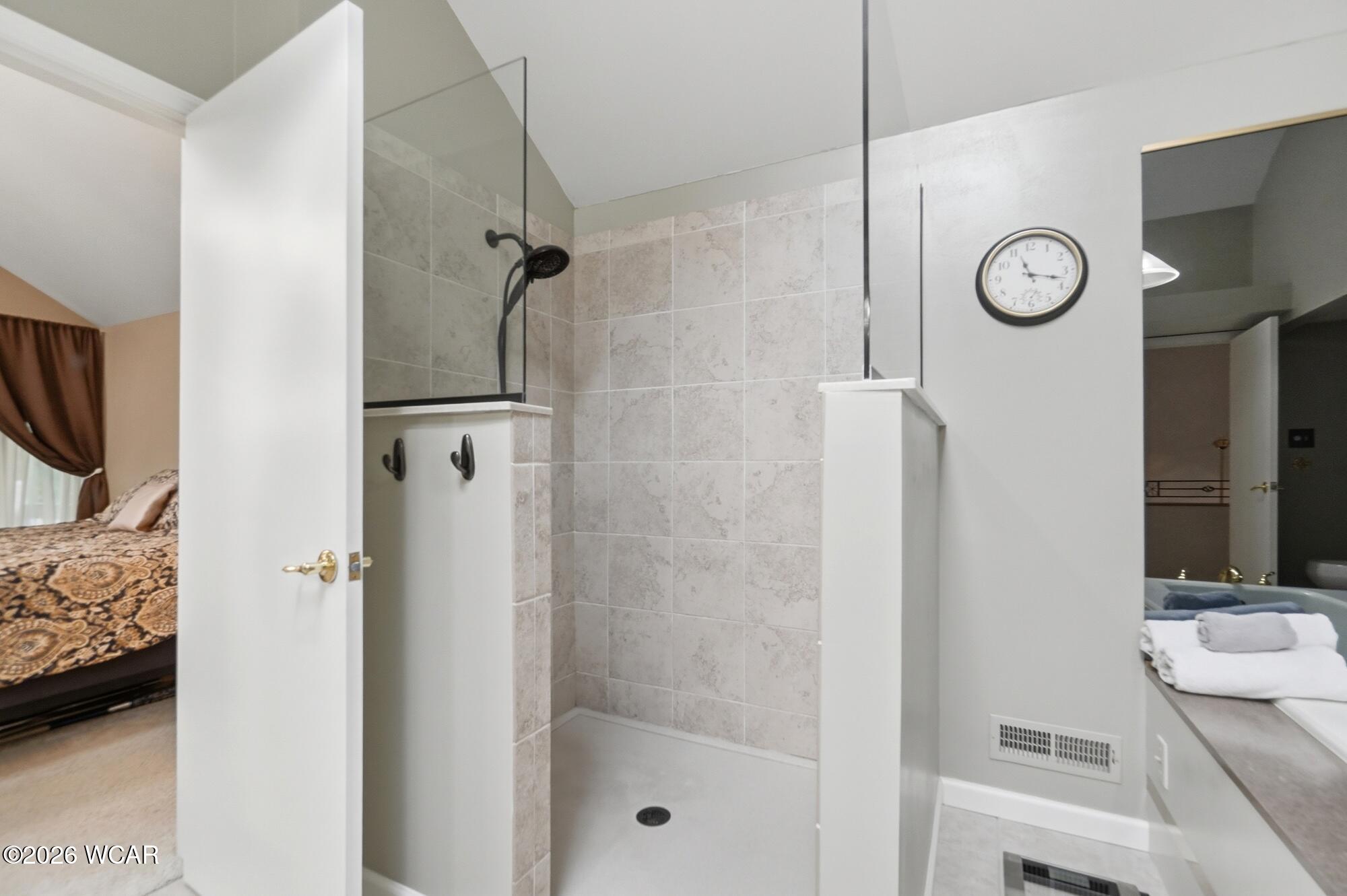 2600 Shoreline Drive, Lima, Ohio