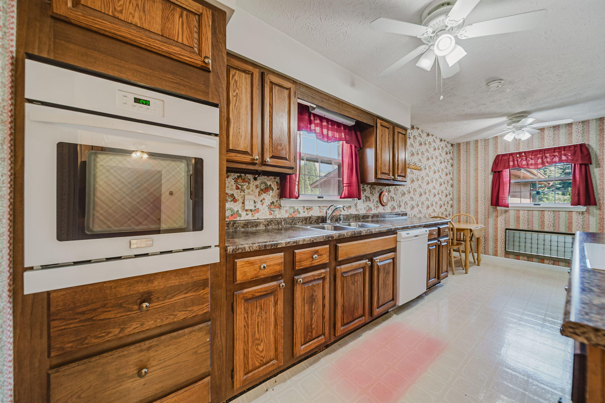 865 Geiserman, Piqua, Ohio 45356