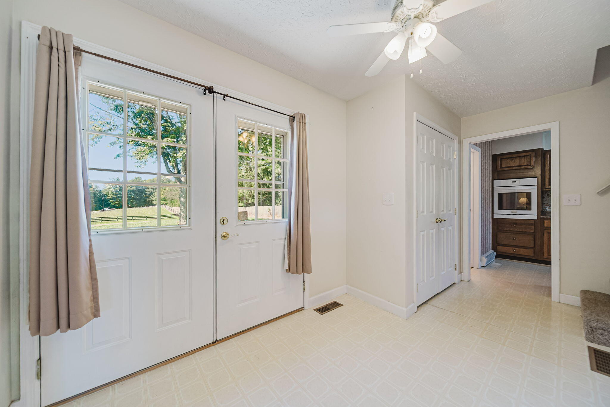865 Geiserman, Piqua, Ohio 45356