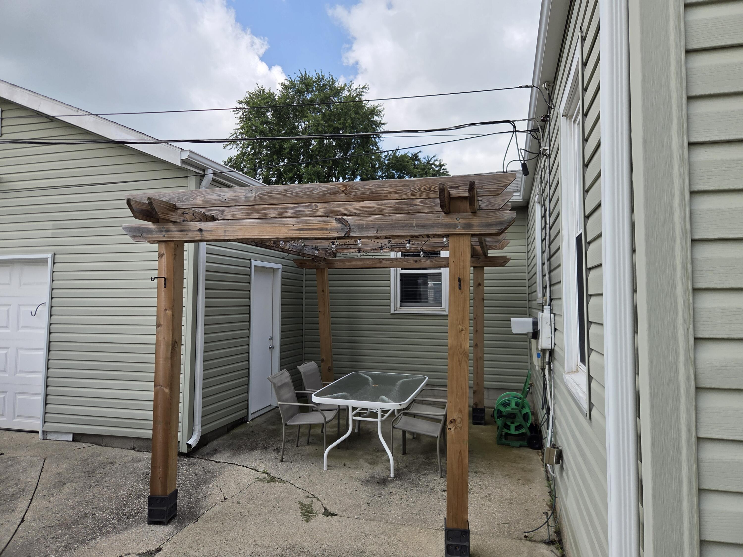 707 Lake, Saint Marys, Ohio 45885