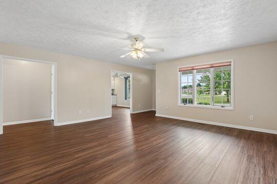 384 Bishop, London, Ohio 43140