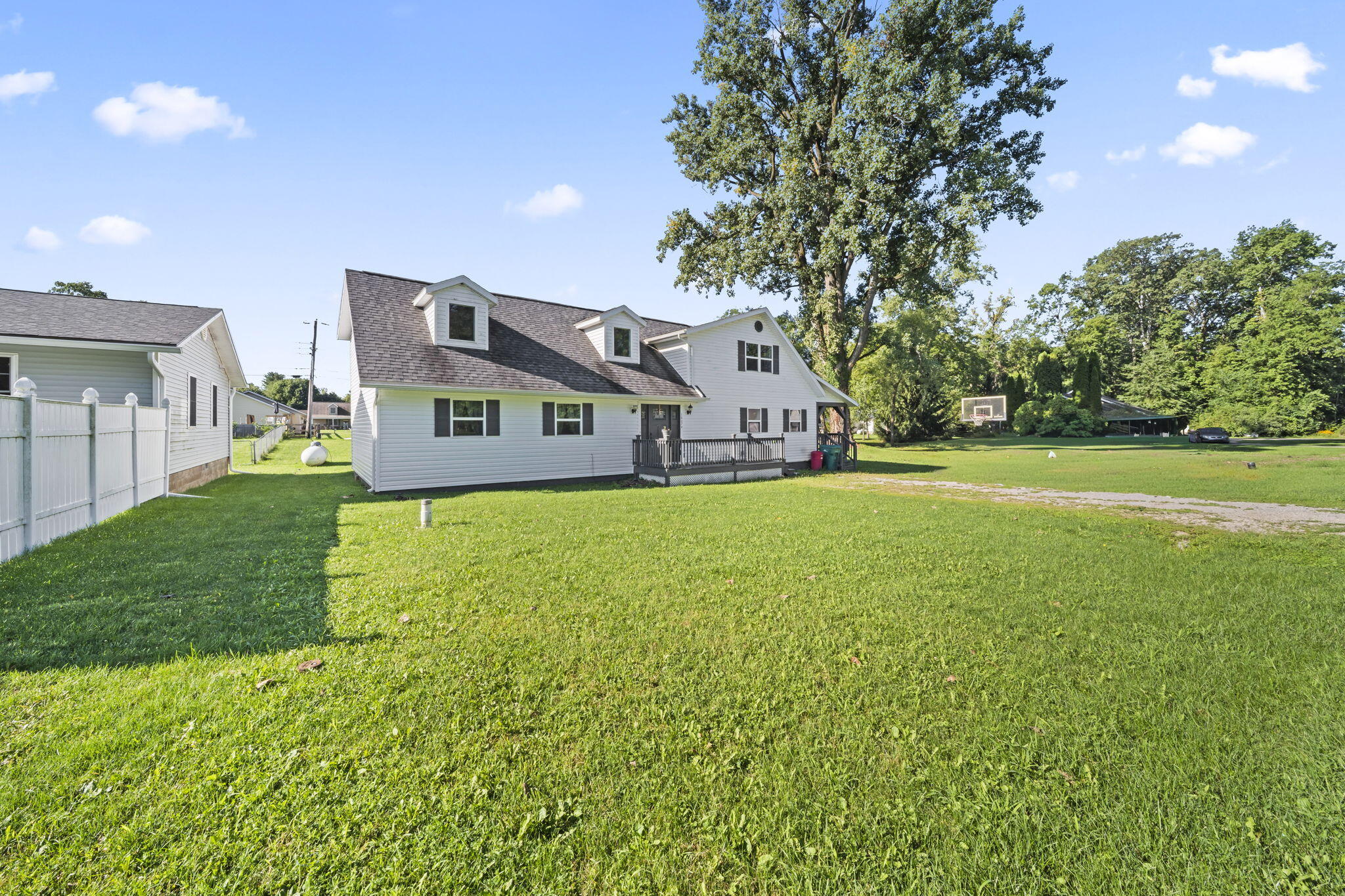 16074 Buckeye, Belle Center, Ohio 43310