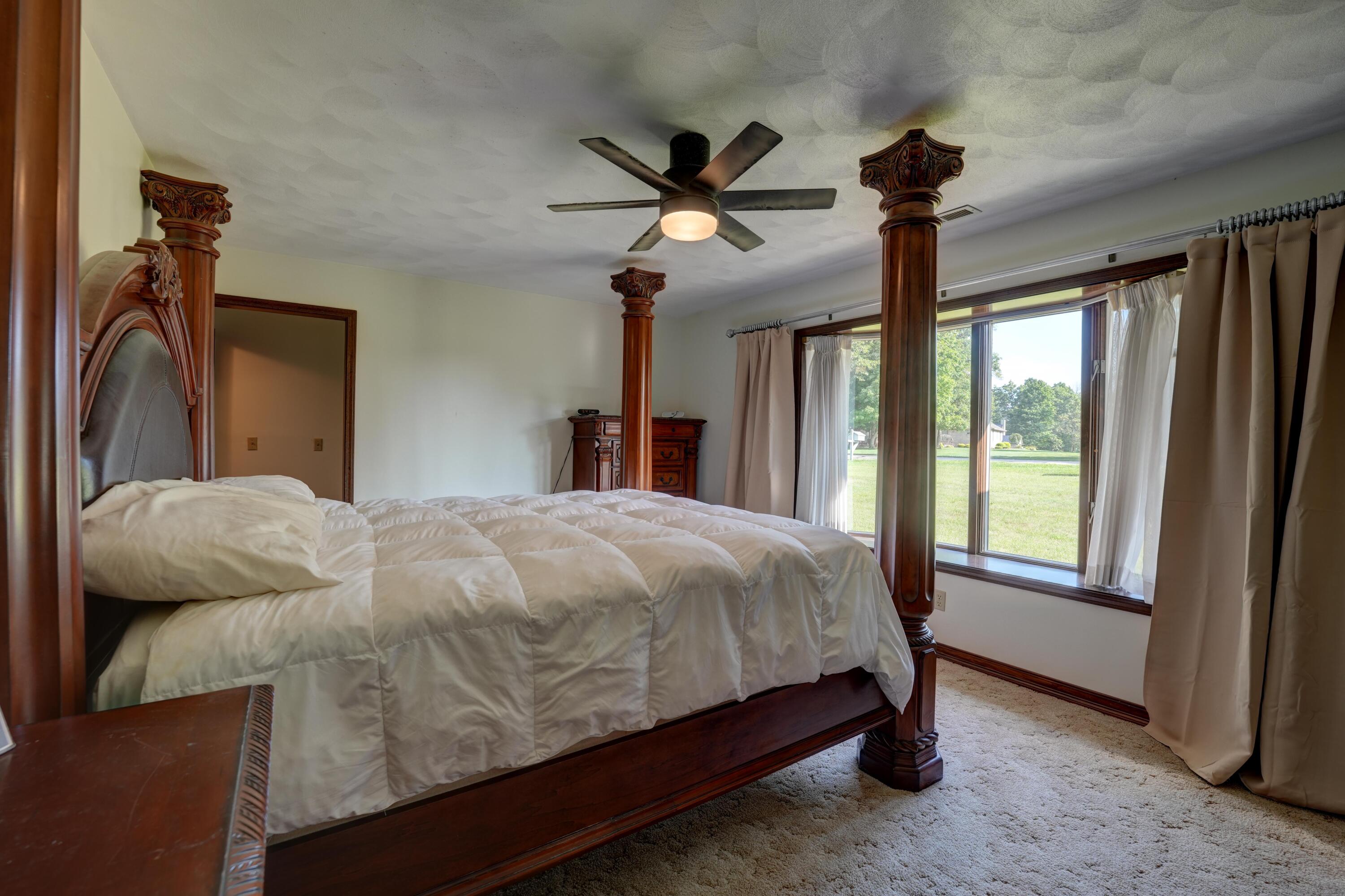 6468 Country Club, Greenville, Ohio 45331