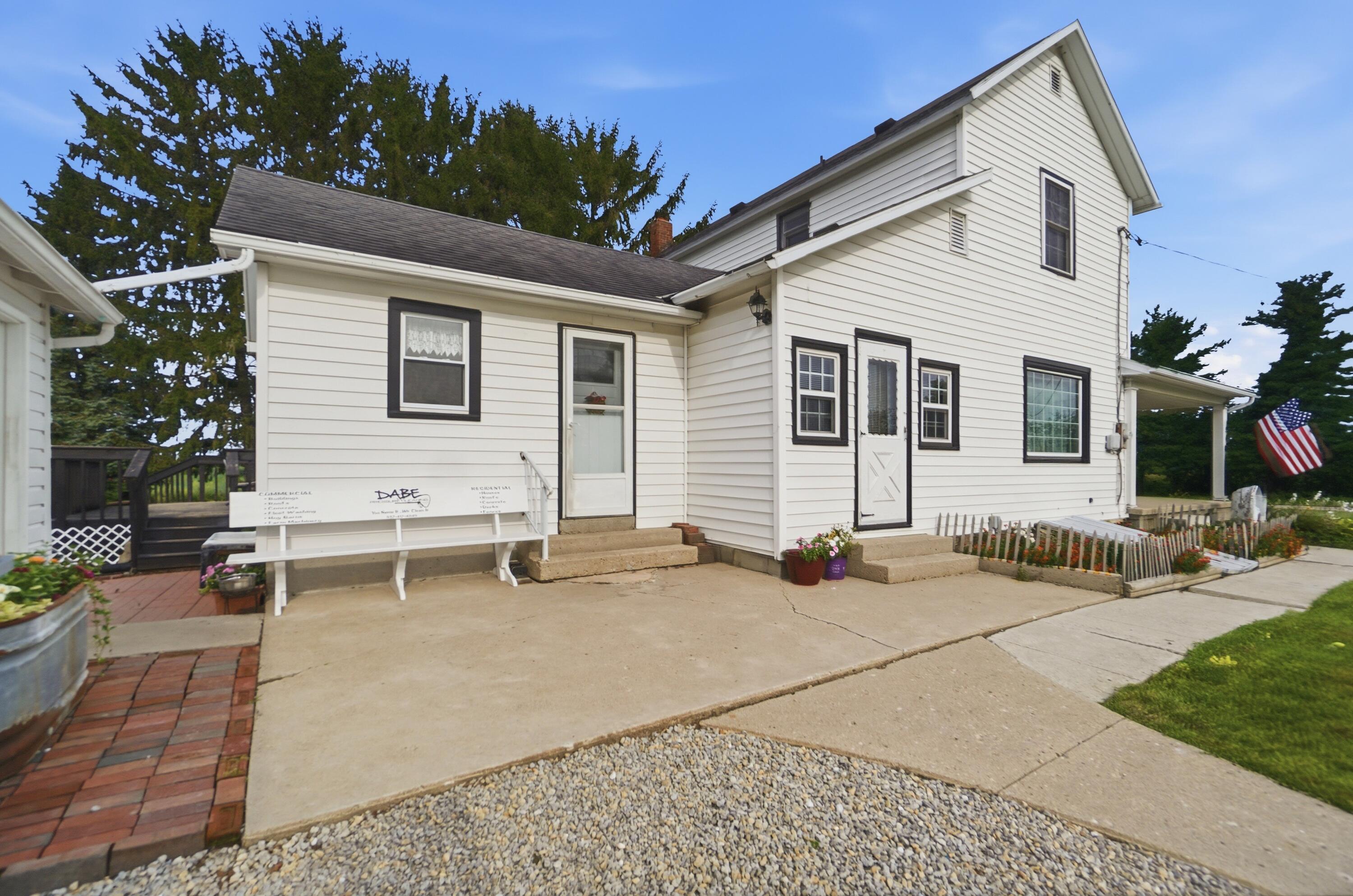 265 Main, Russia, Ohio 45363