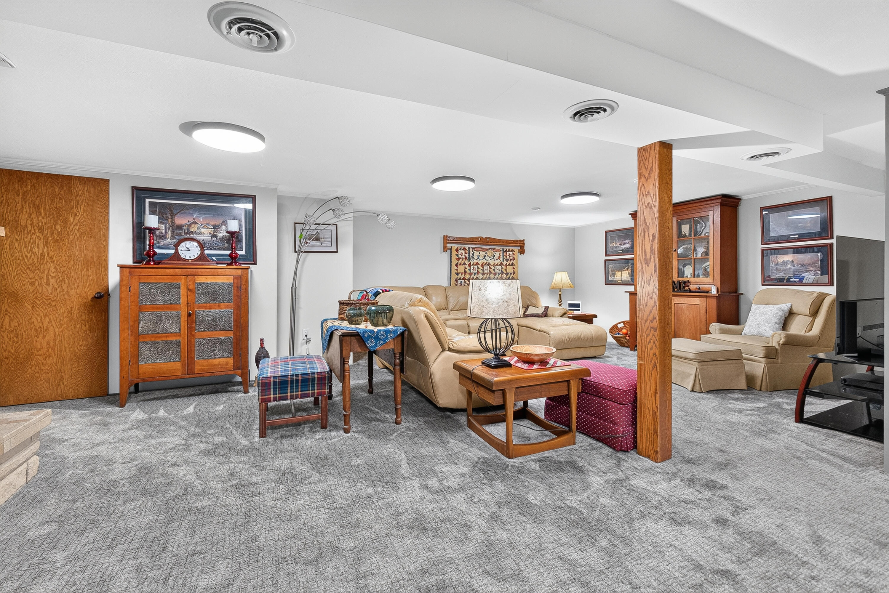 87 Virginia, West Liberty, Ohio 43357