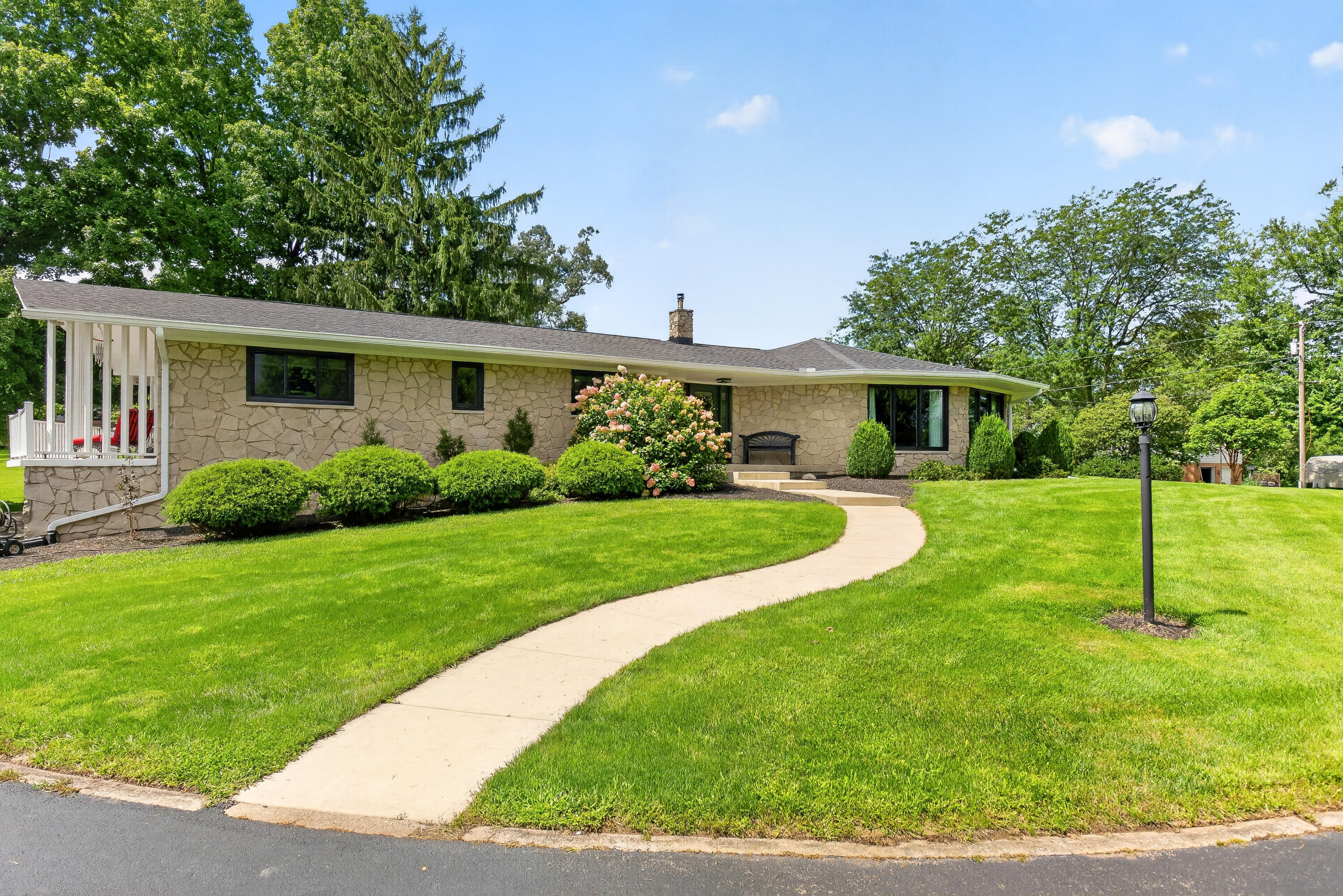 87 Virginia, West Liberty, Ohio 43357