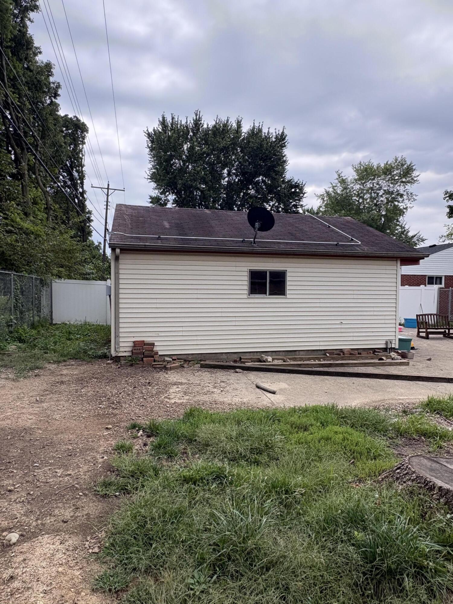 3300 Braddock, Dayton, Ohio 45420