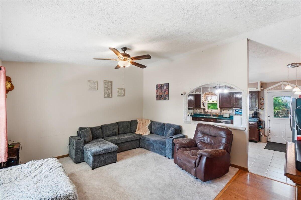 49 Lloyd, North Lewisburg, Ohio 43060