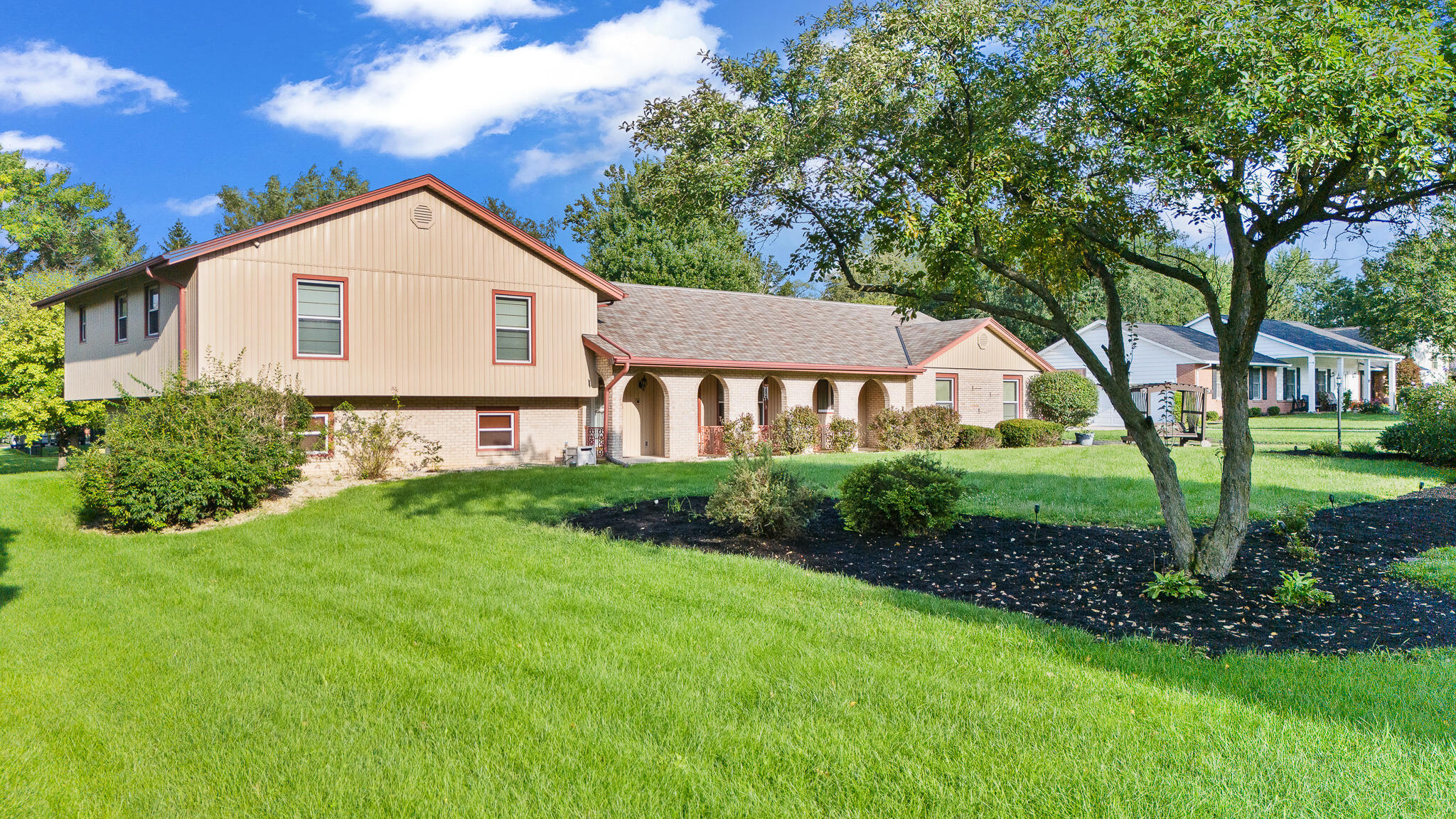 2425 Greenlawn, Troy, Ohio 45373