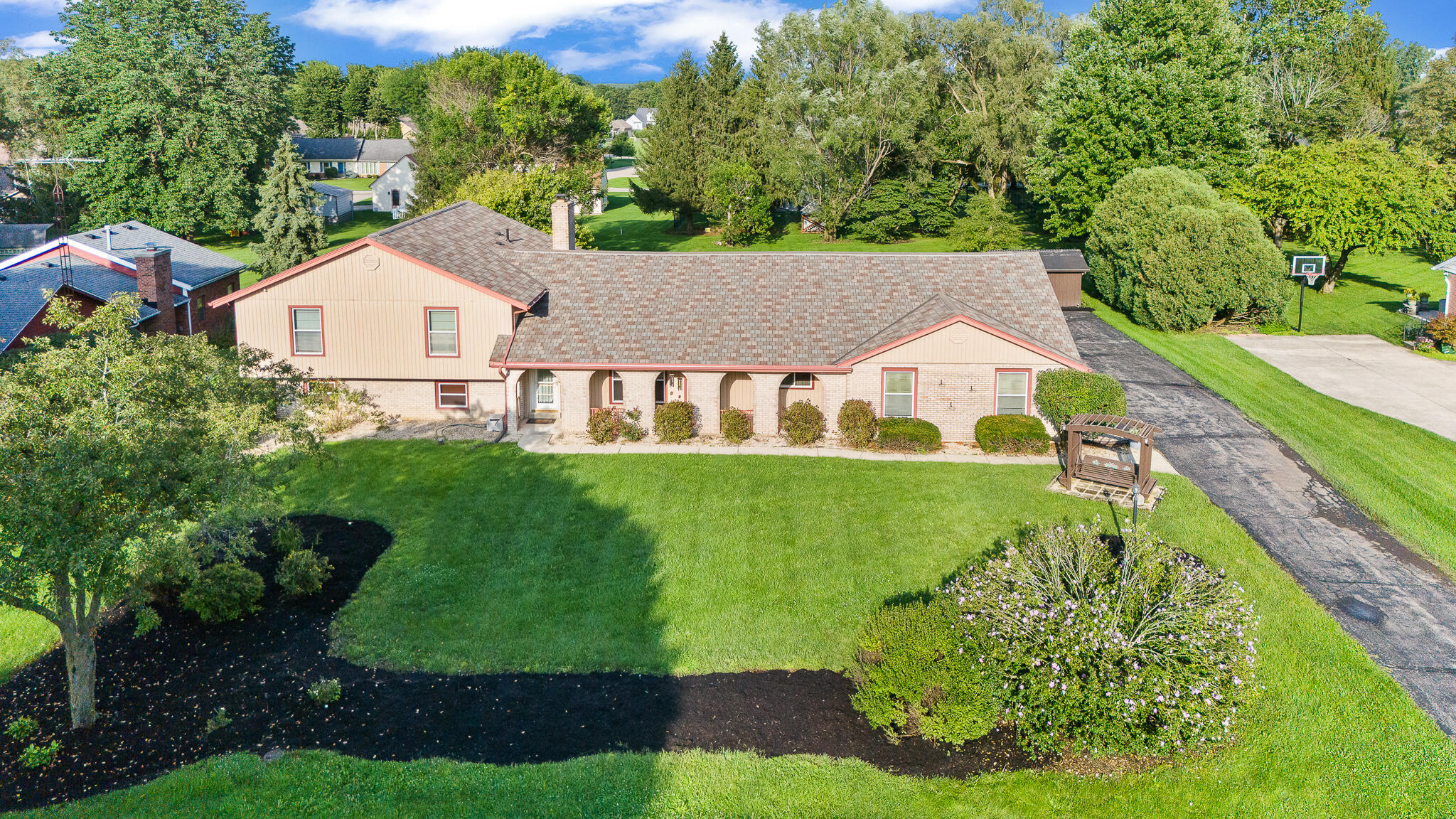 2425 Greenlawn, Troy, Ohio 45373