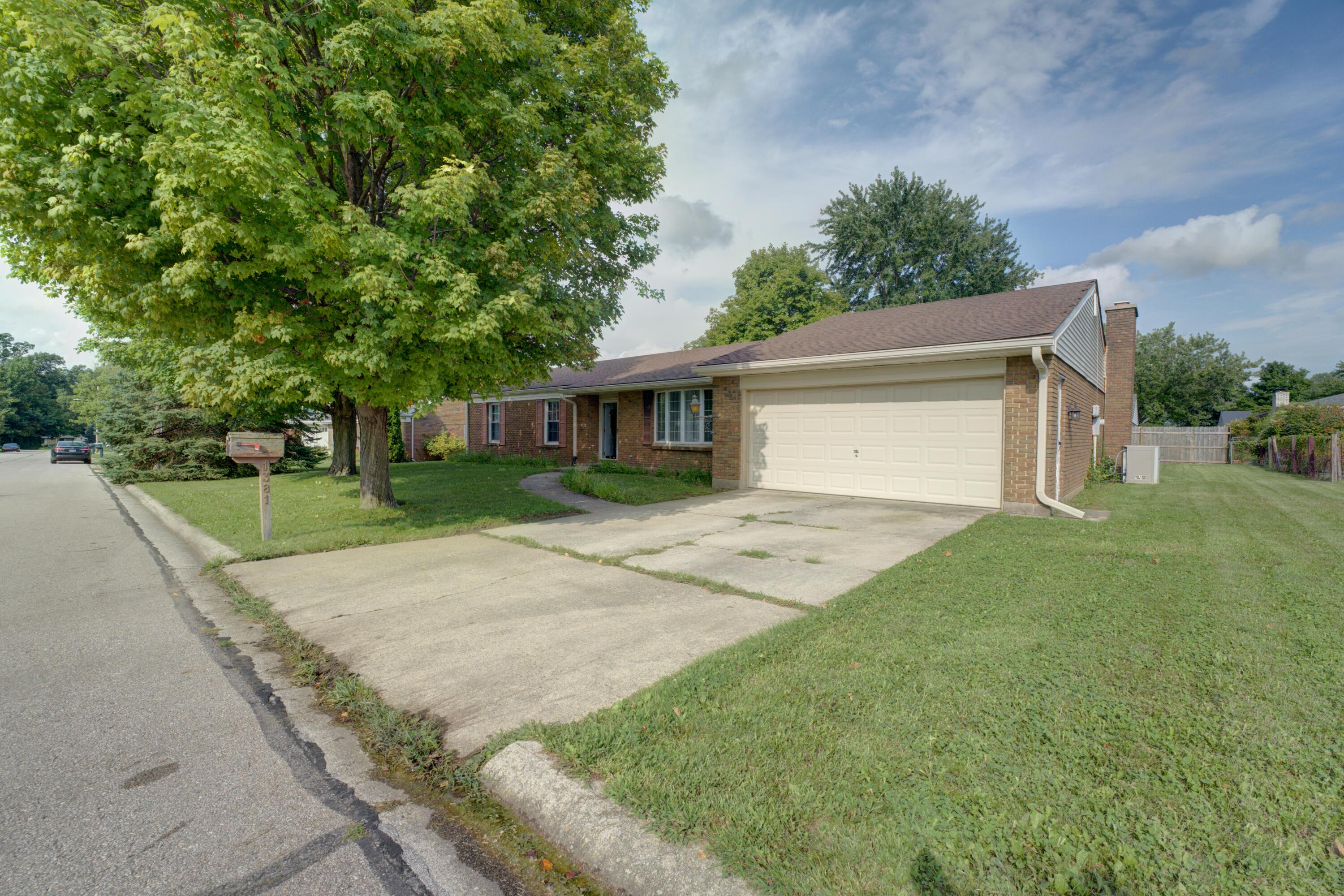 1381 Oaktree, Greenville, Ohio 45331