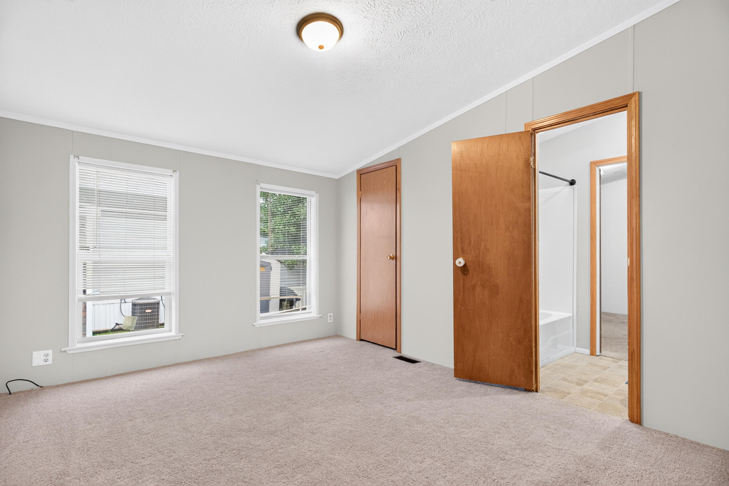 1198 Apple Blossom, Sidney, Ohio 45365