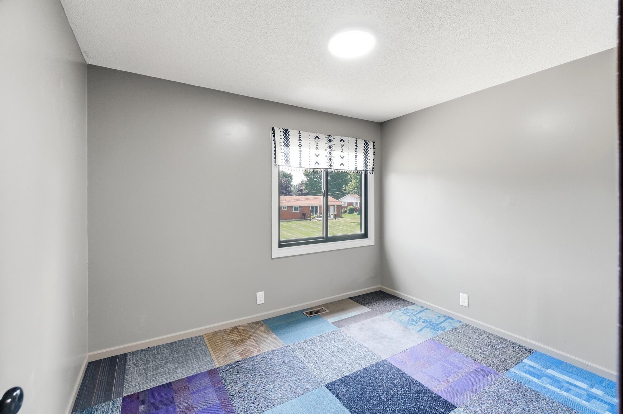813 Circle, Wapakoneta, Ohio 45895