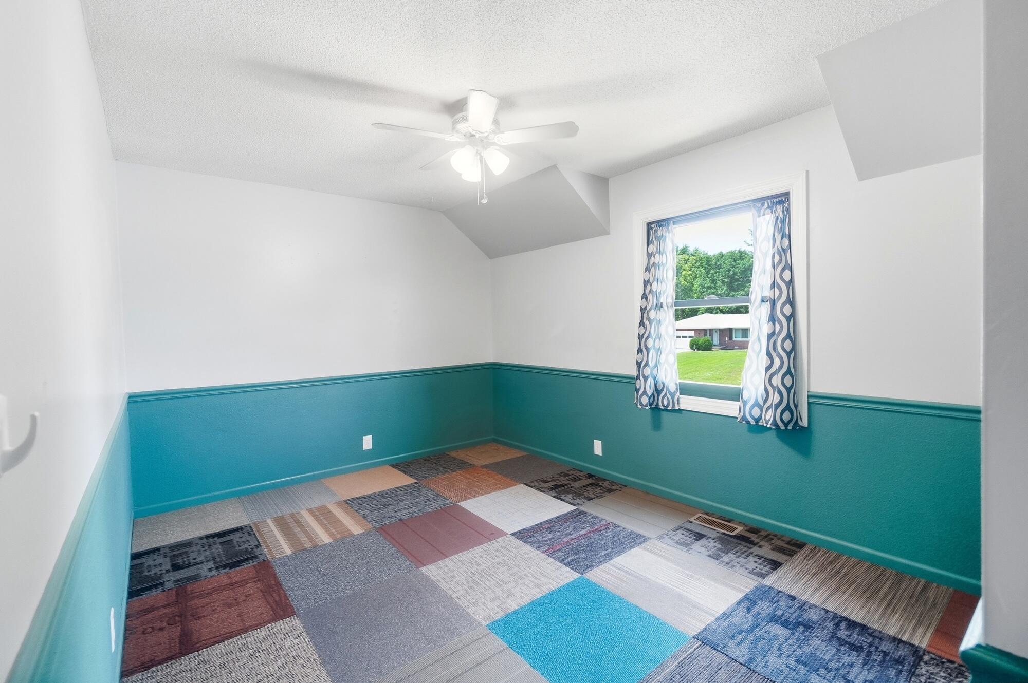 813 Circle, Wapakoneta, Ohio 45895