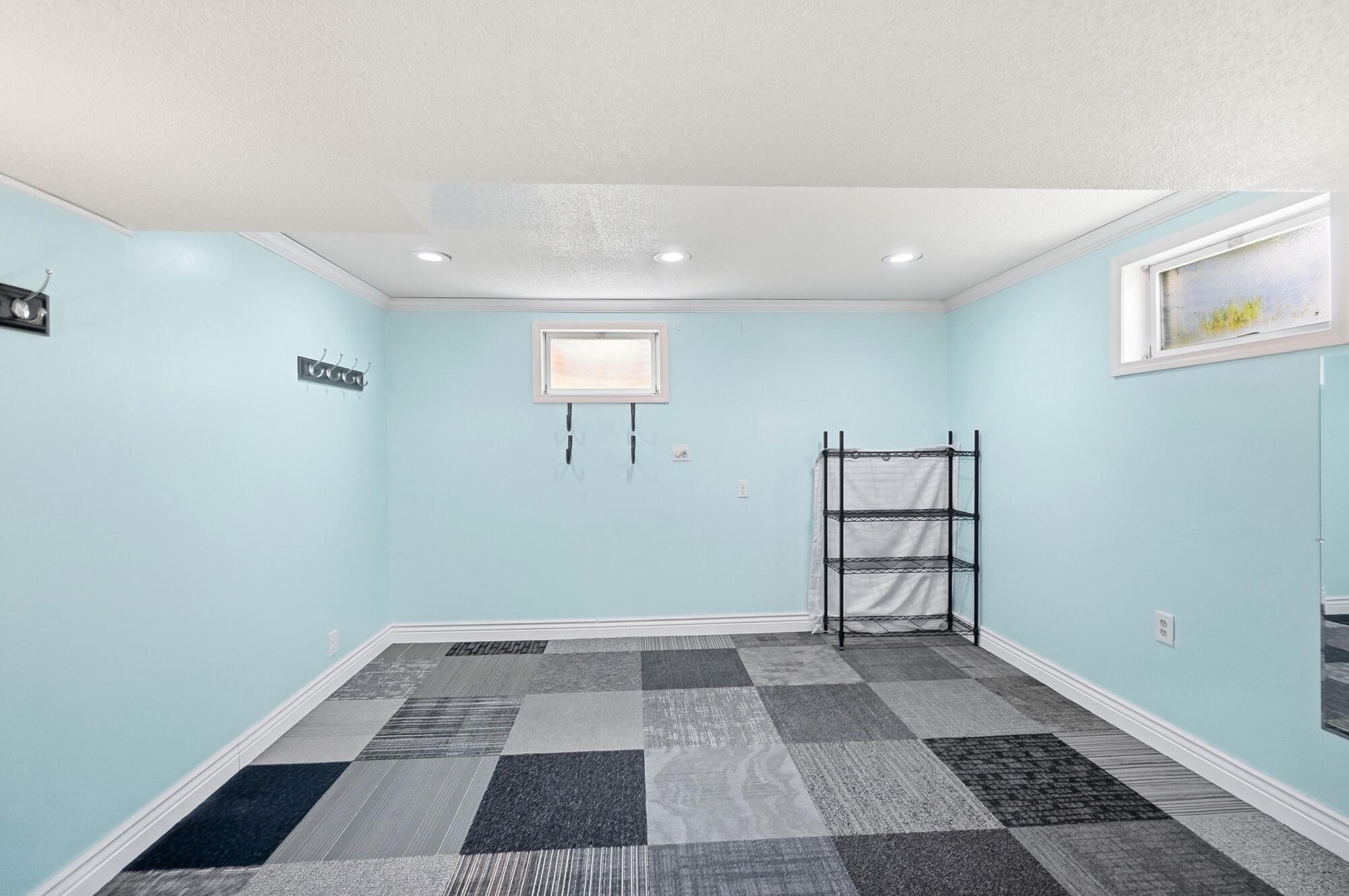 813 Circle, Wapakoneta, Ohio 45895