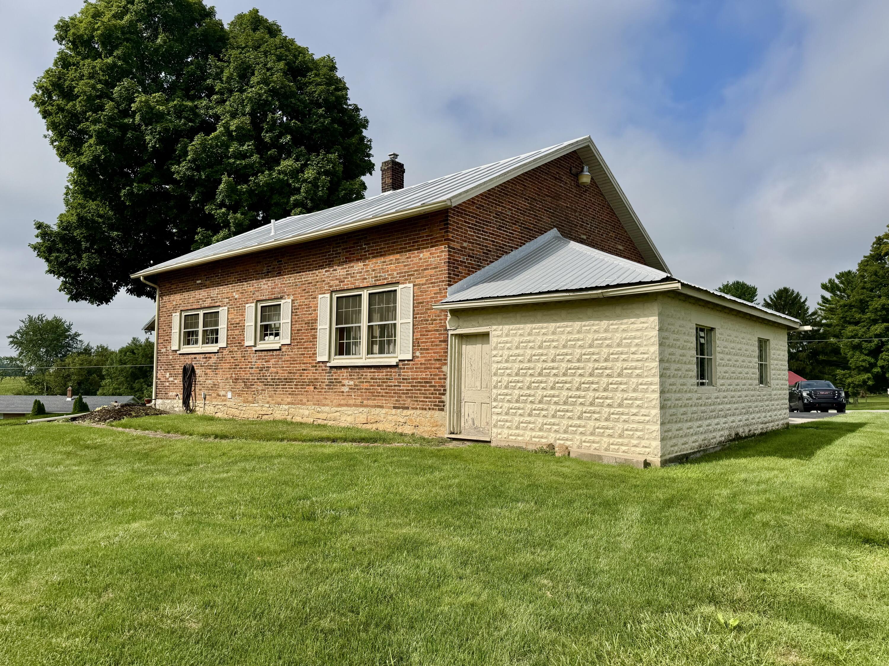 2156 Shrine, Springfield, Ohio 45502