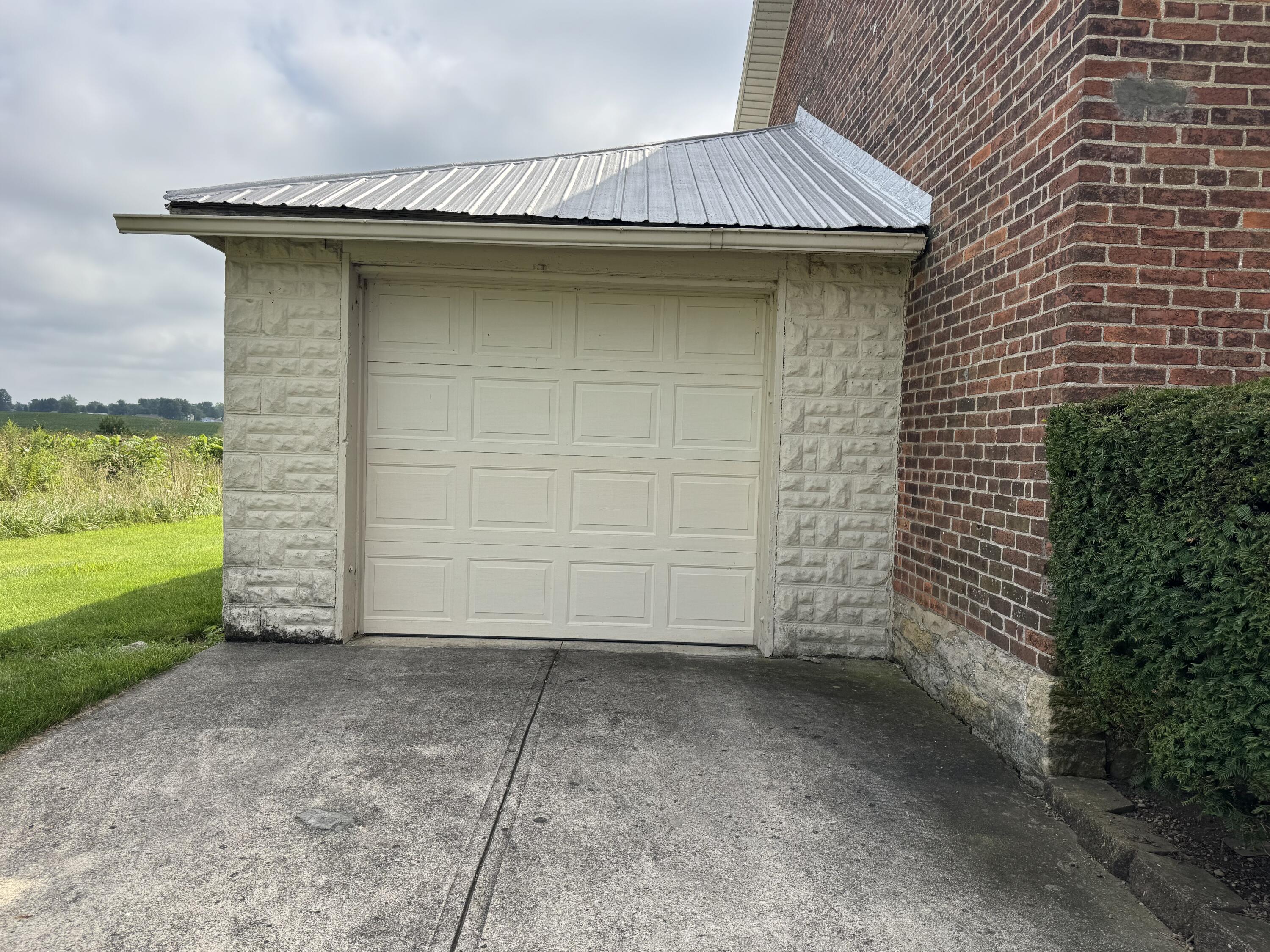 2156 Shrine, Springfield, Ohio 45502