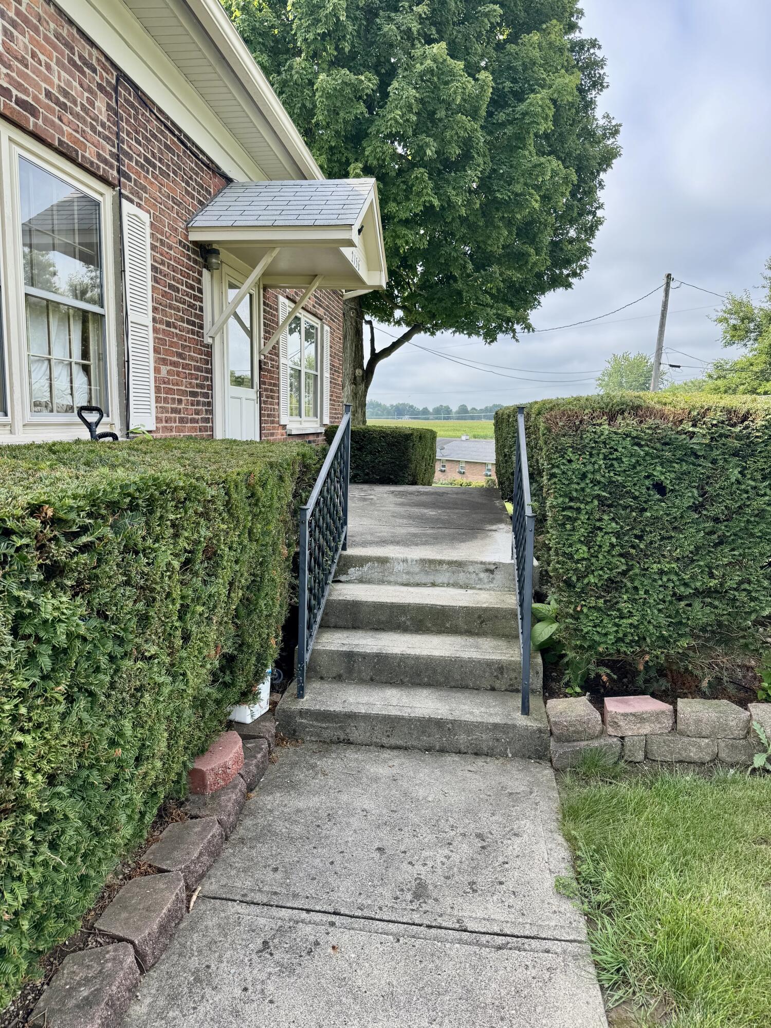 2156 Shrine, Springfield, Ohio 45502