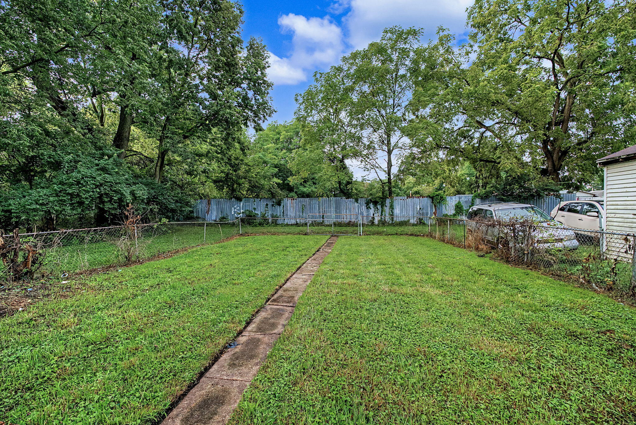 863 Sherman, Springfield, Ohio 45503