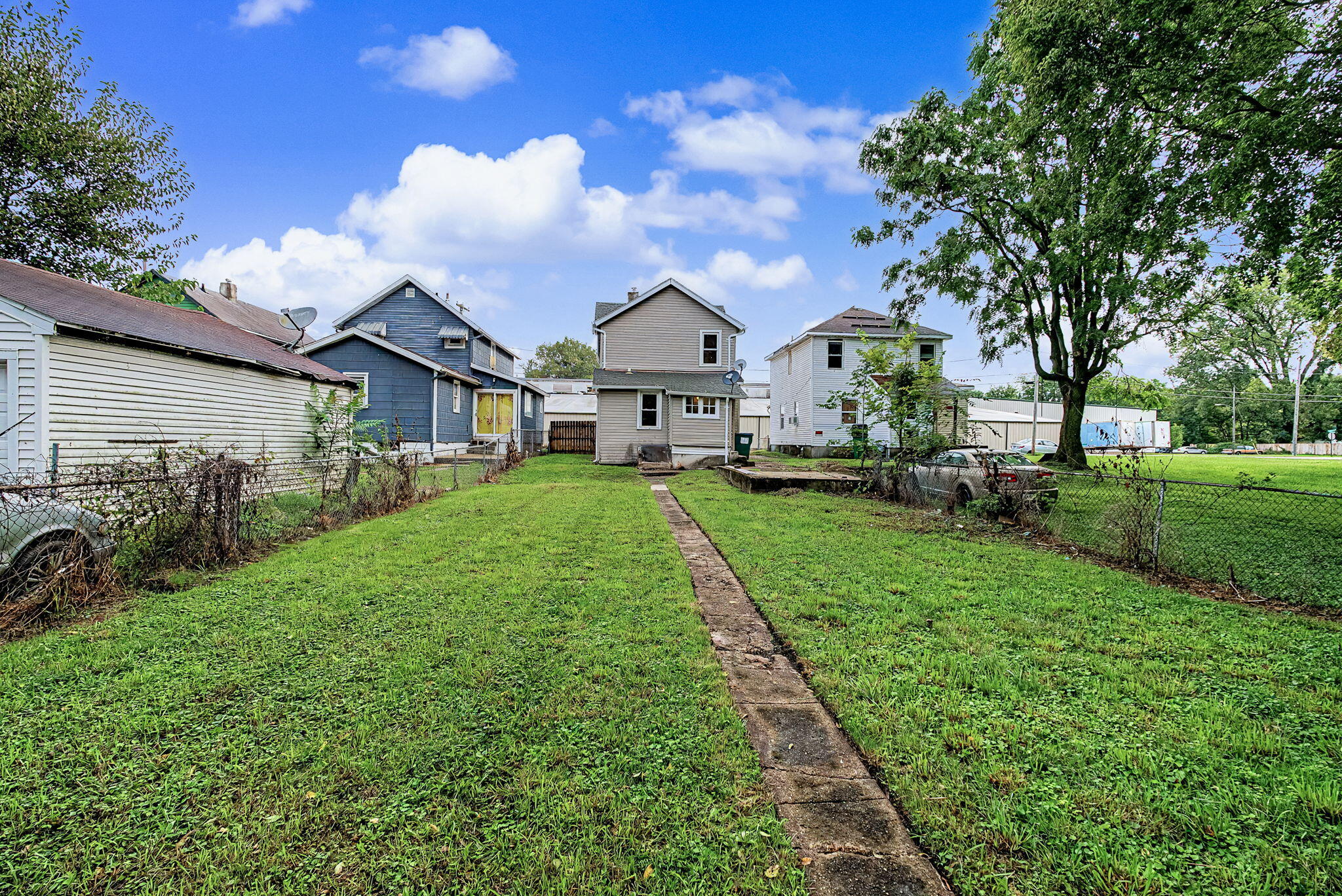 863 Sherman, Springfield, Ohio 45503