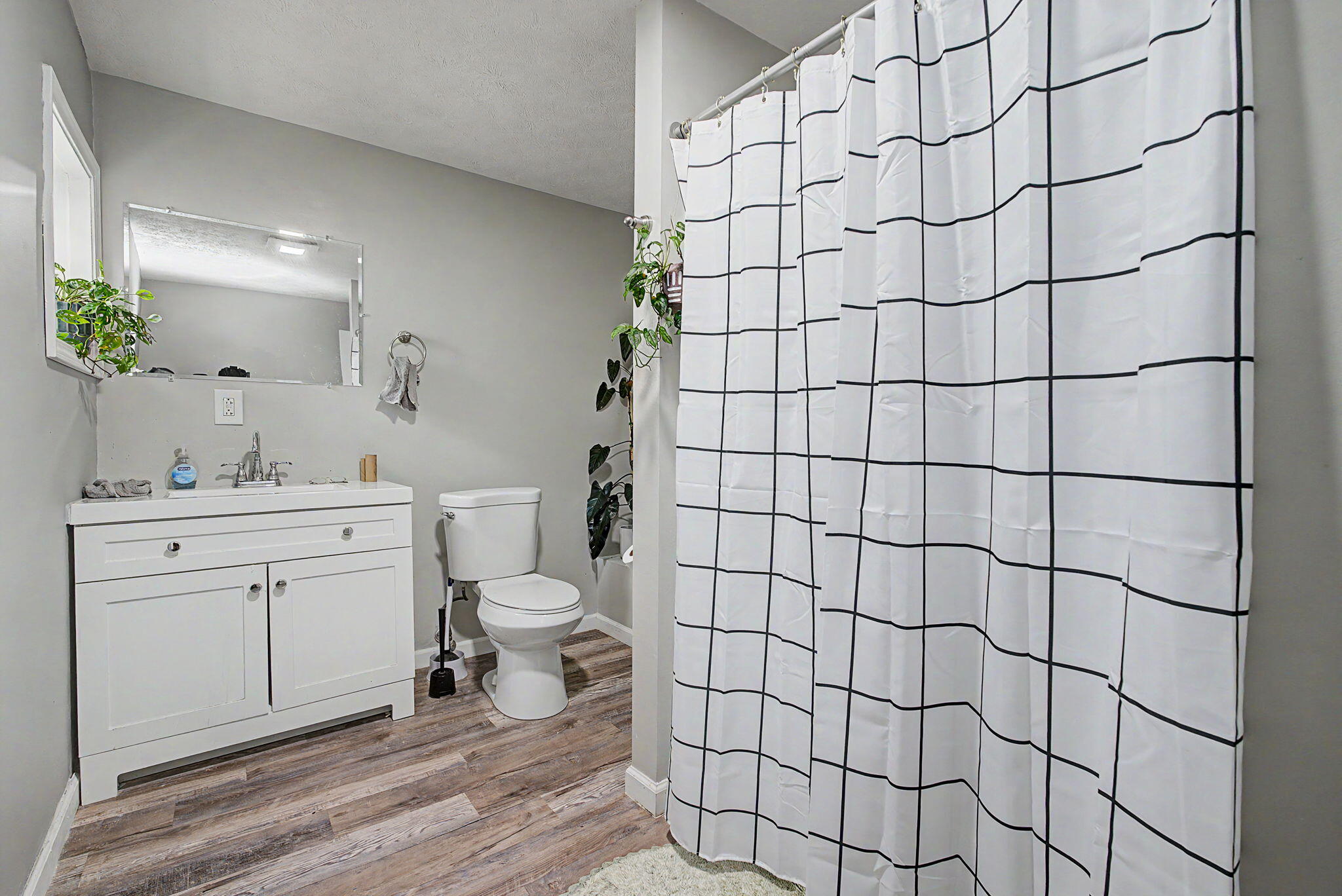 33 Xenia, Cedarville, Ohio 45314