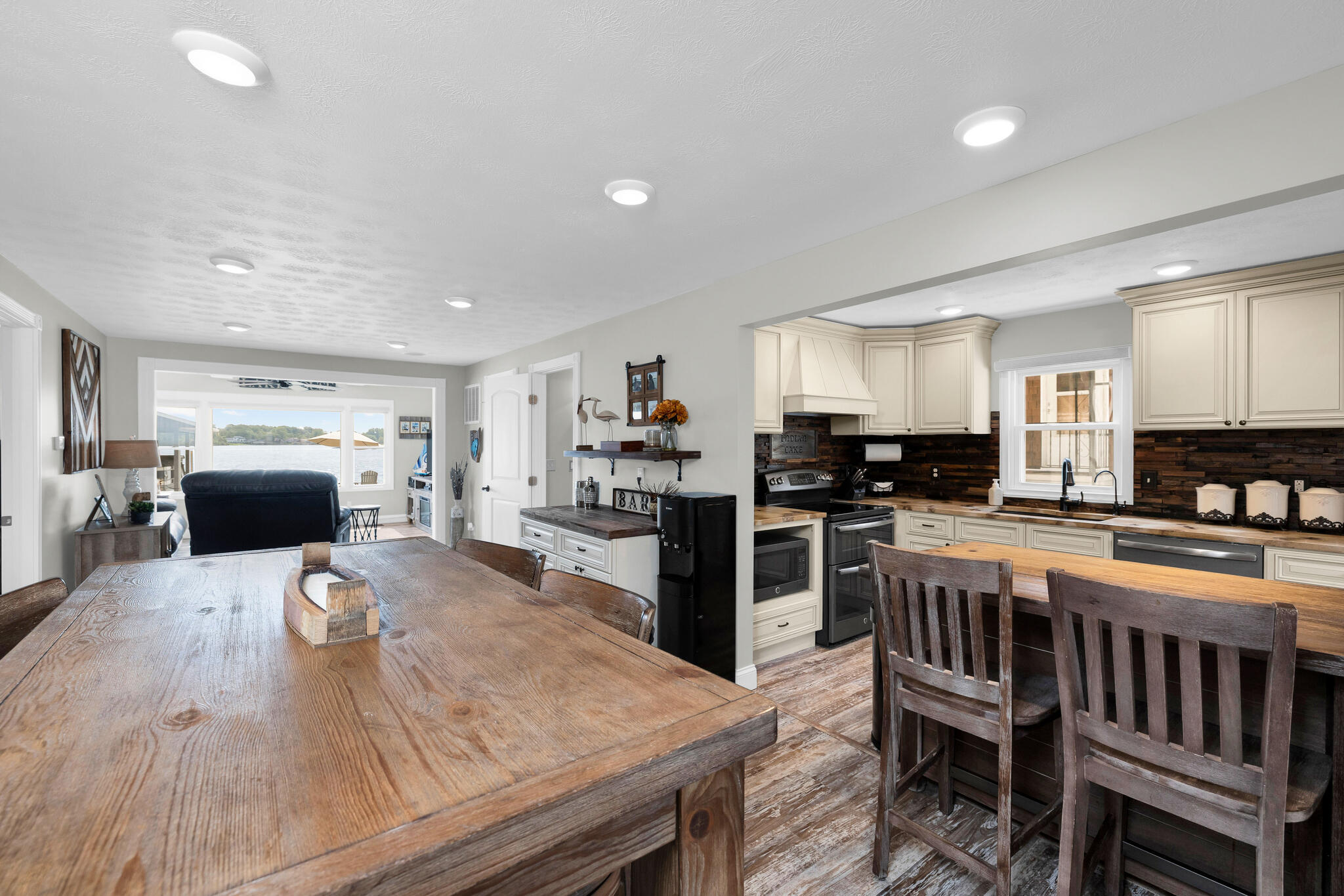 10565 Buckeye, Huntsville, Ohio 43324