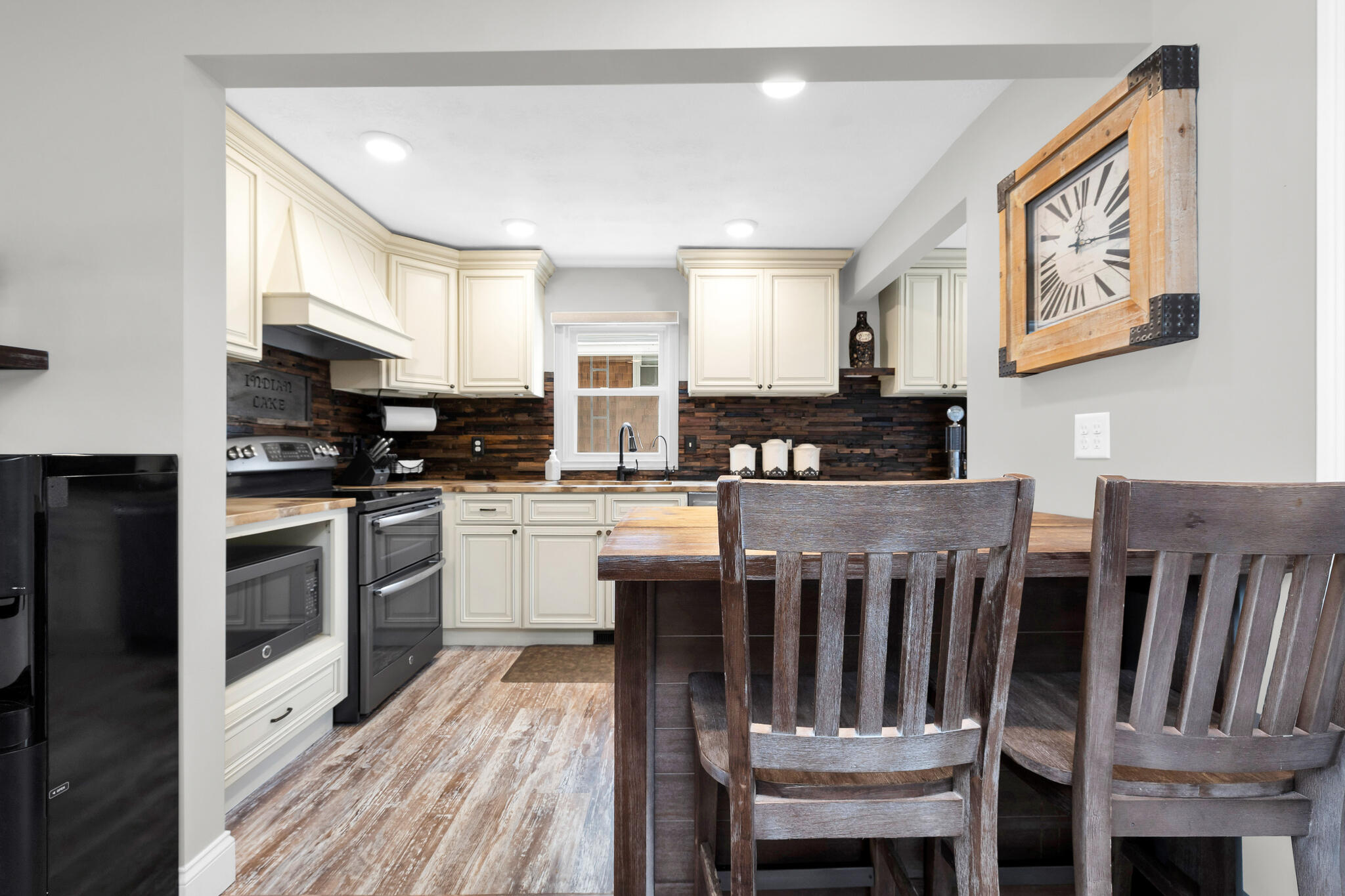 10565 Buckeye, Huntsville, Ohio 43324