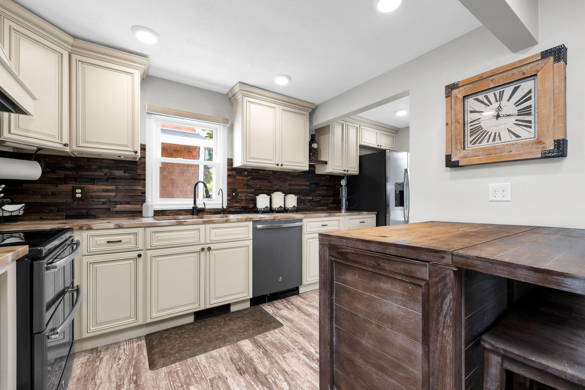 10565 Buckeye, Huntsville, Ohio 43324