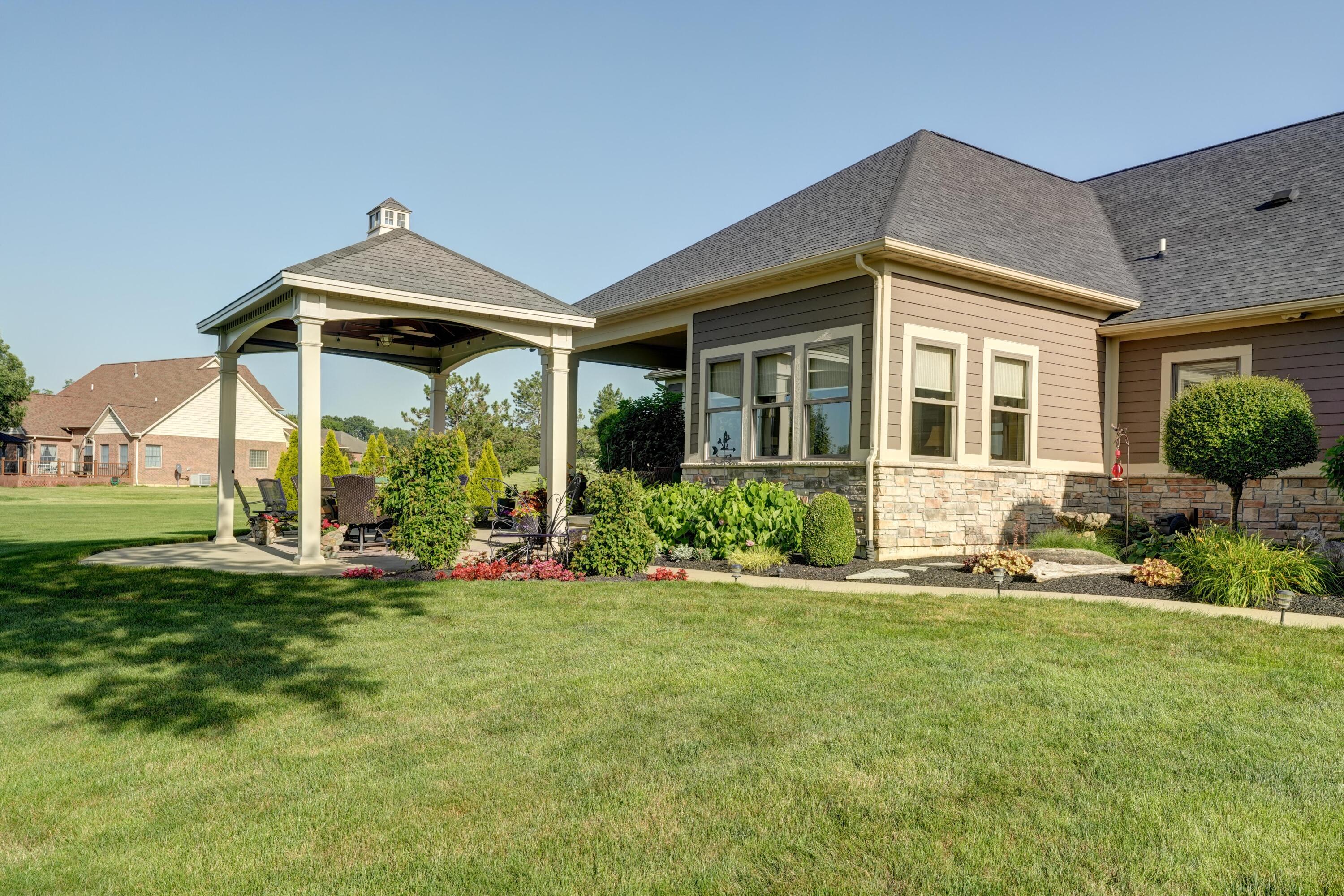 6414 Willow Lake, Greenville, Ohio 45331