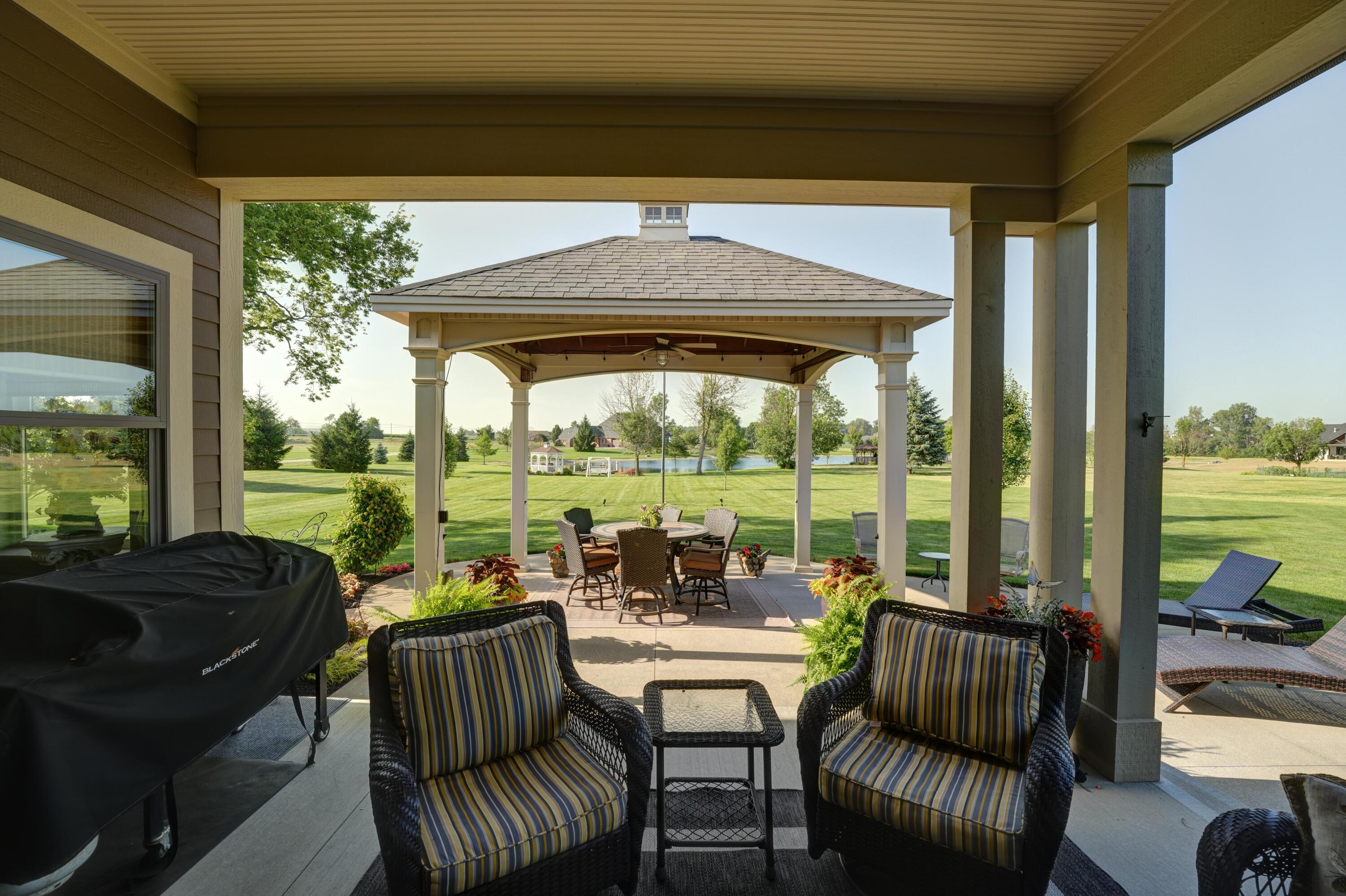 6414 Willow Lake, Greenville, Ohio 45331