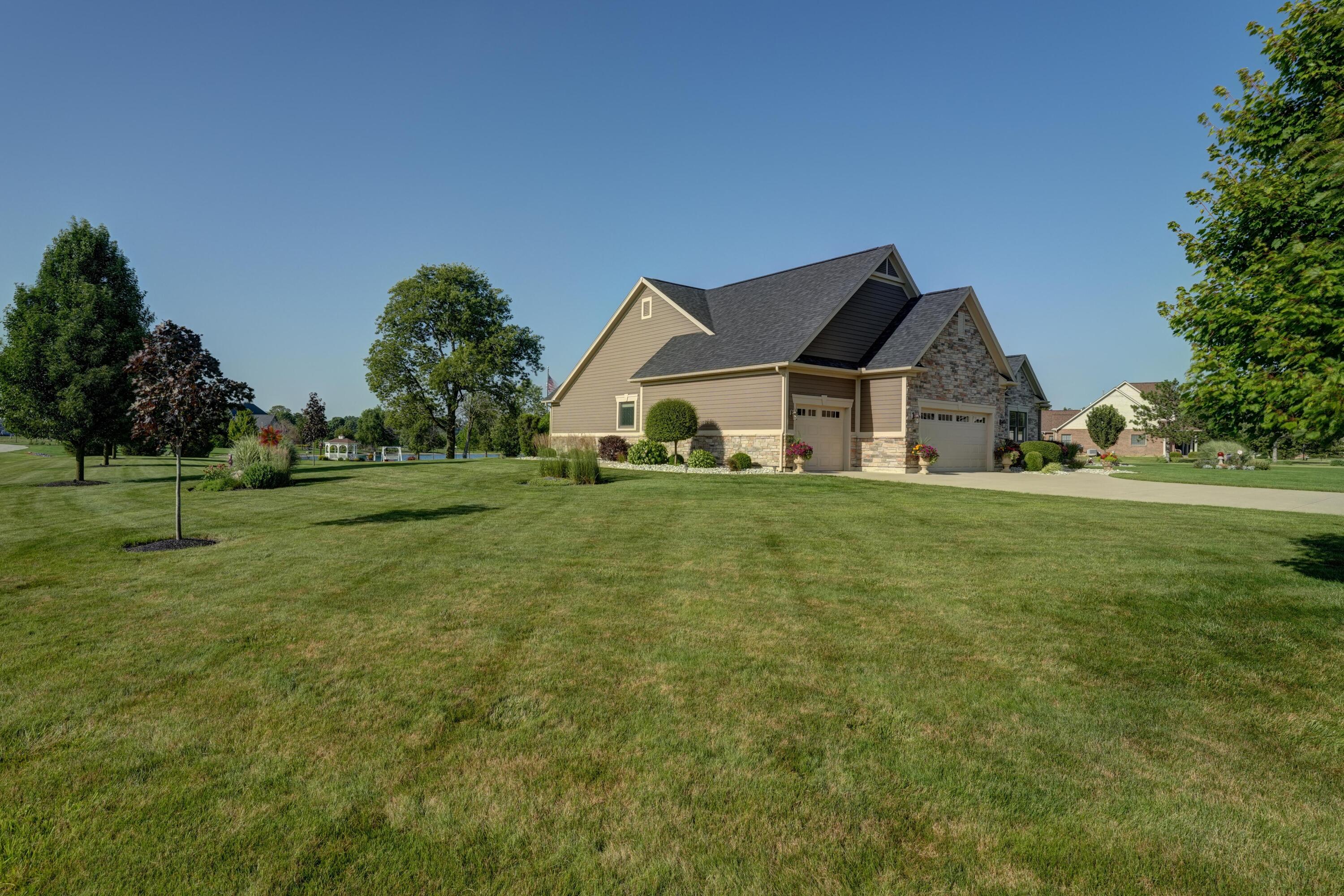 6414 Willow Lake, Greenville, Ohio 45331