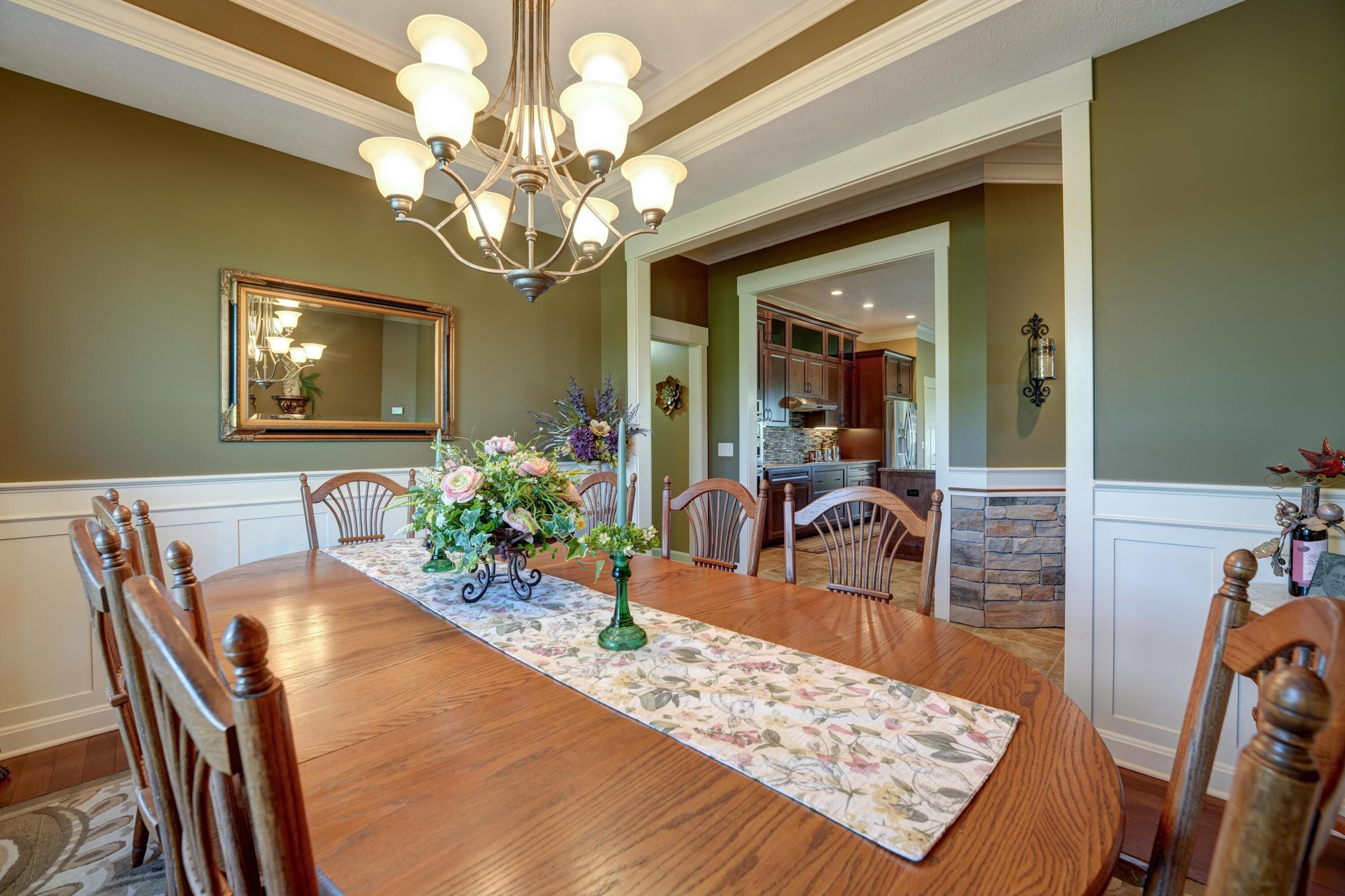 6414 Willow Lake, Greenville, Ohio 45331