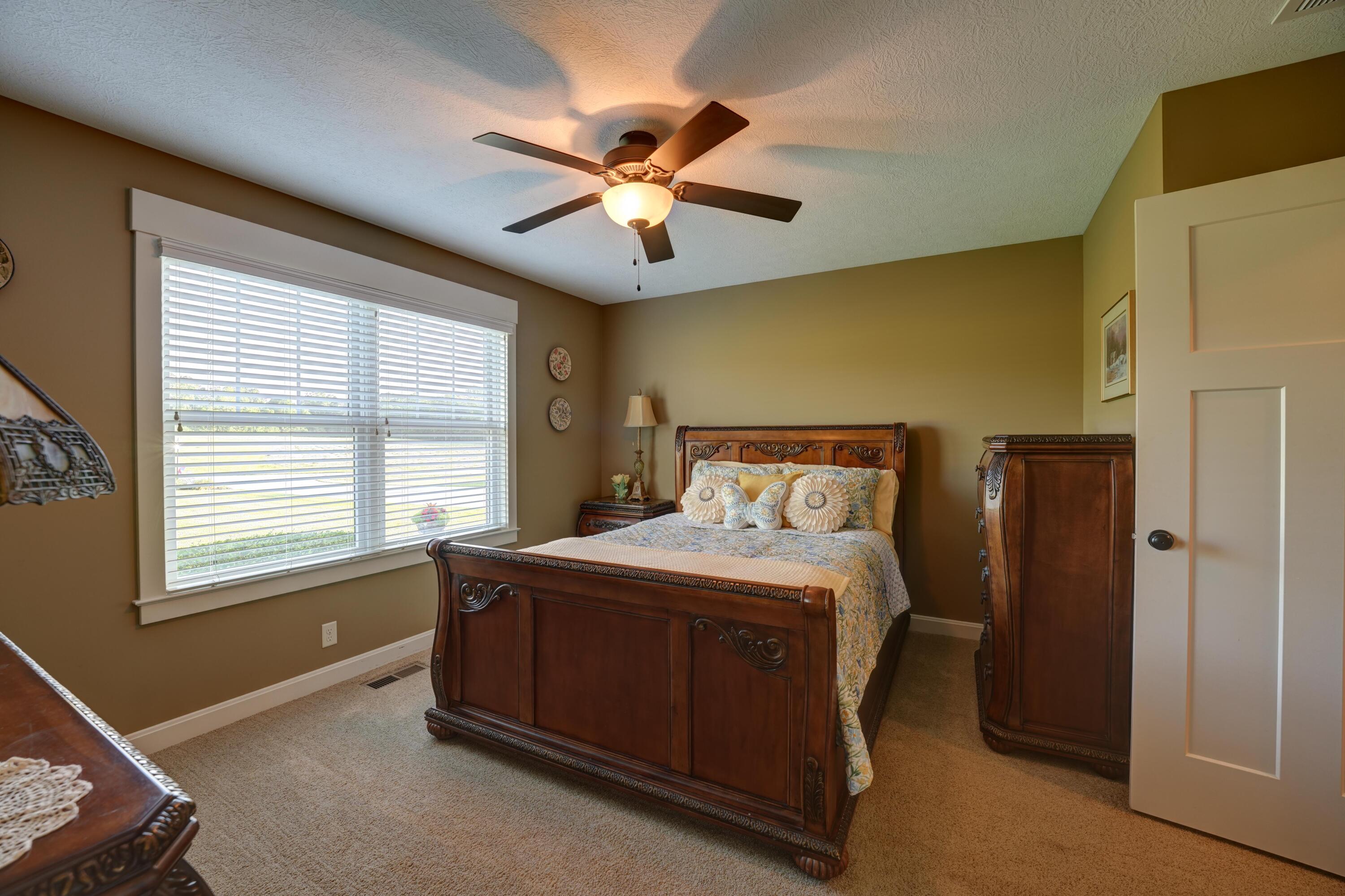 6414 Willow Lake, Greenville, Ohio 45331