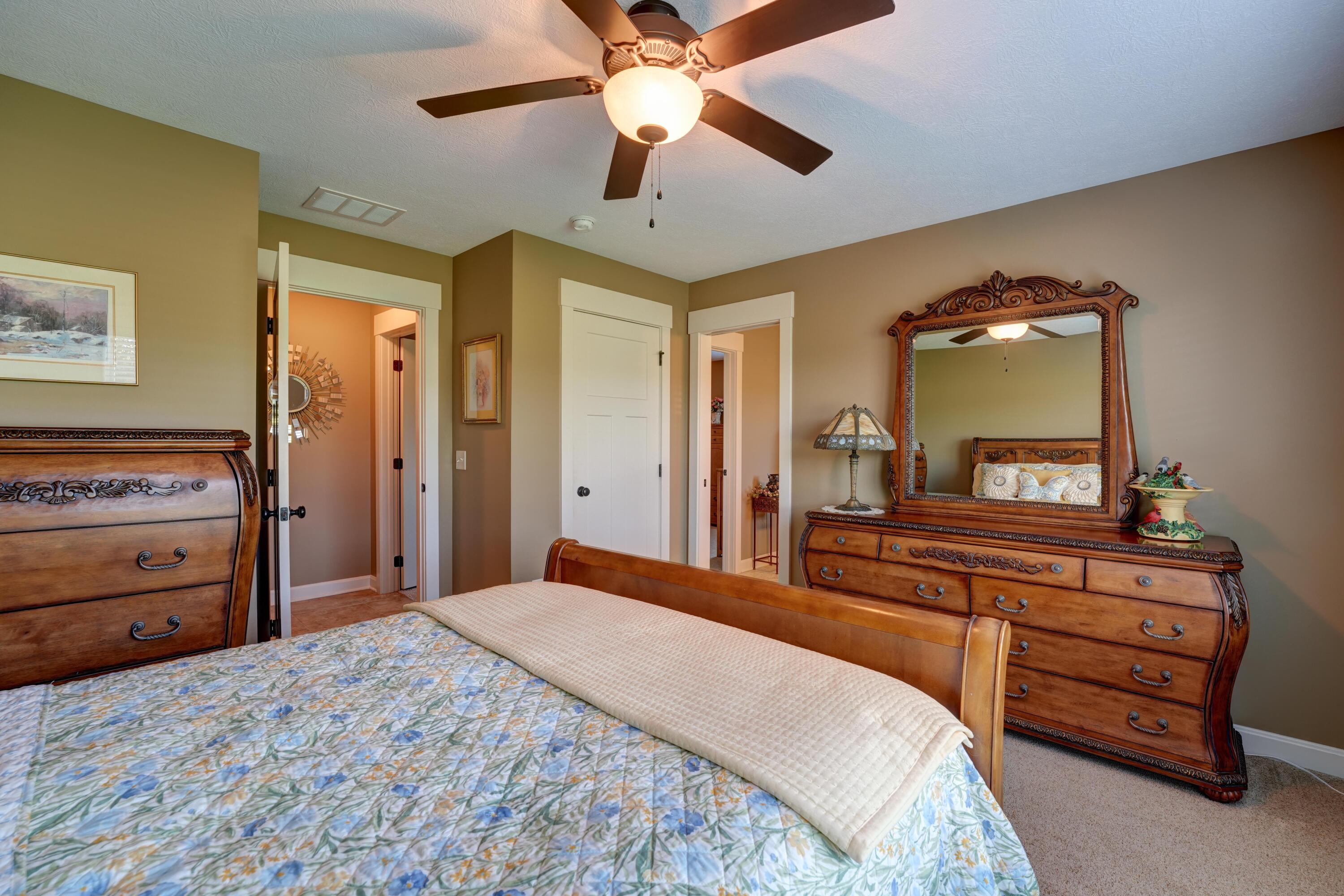 6414 Willow Lake, Greenville, Ohio 45331
