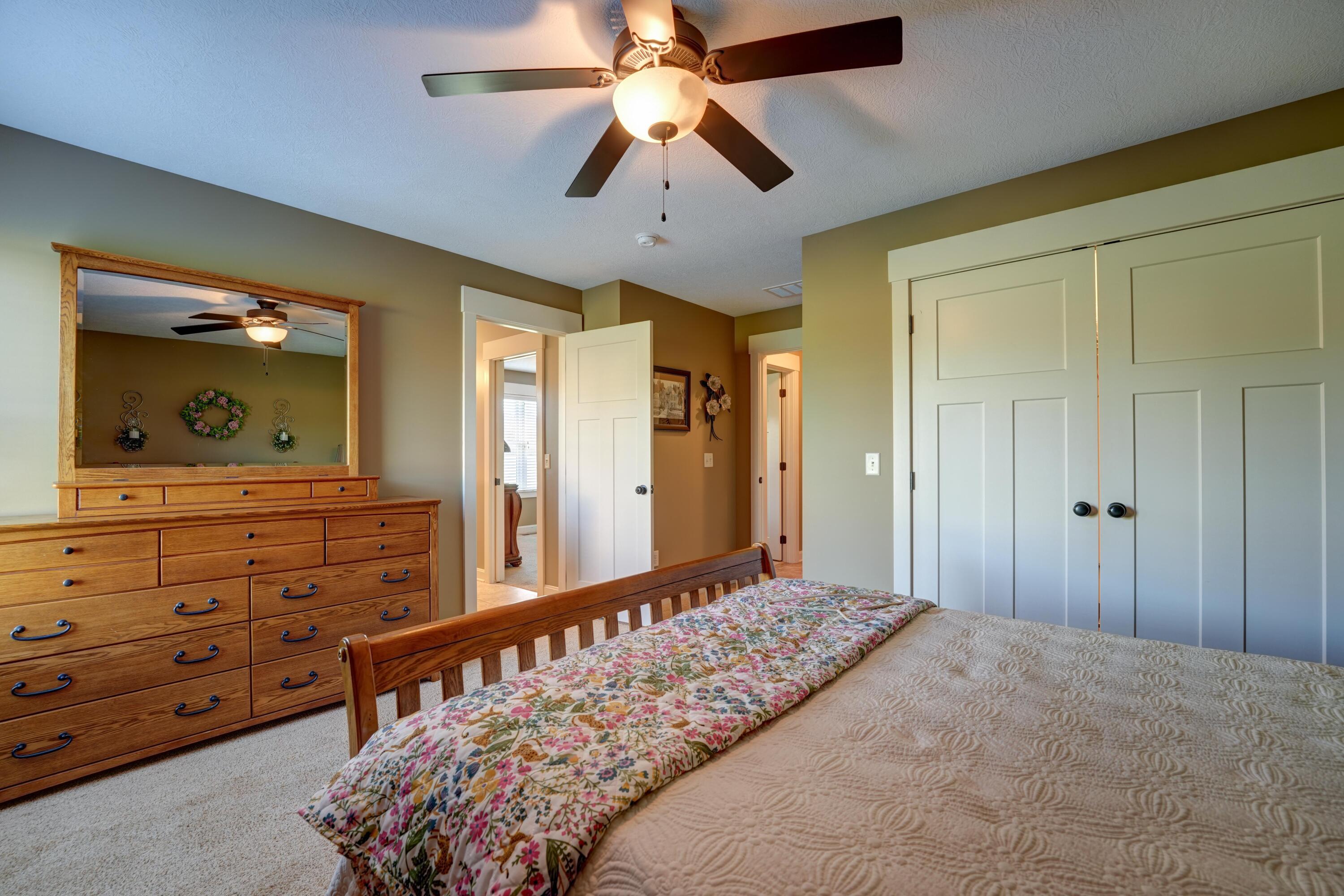 6414 Willow Lake, Greenville, Ohio 45331
