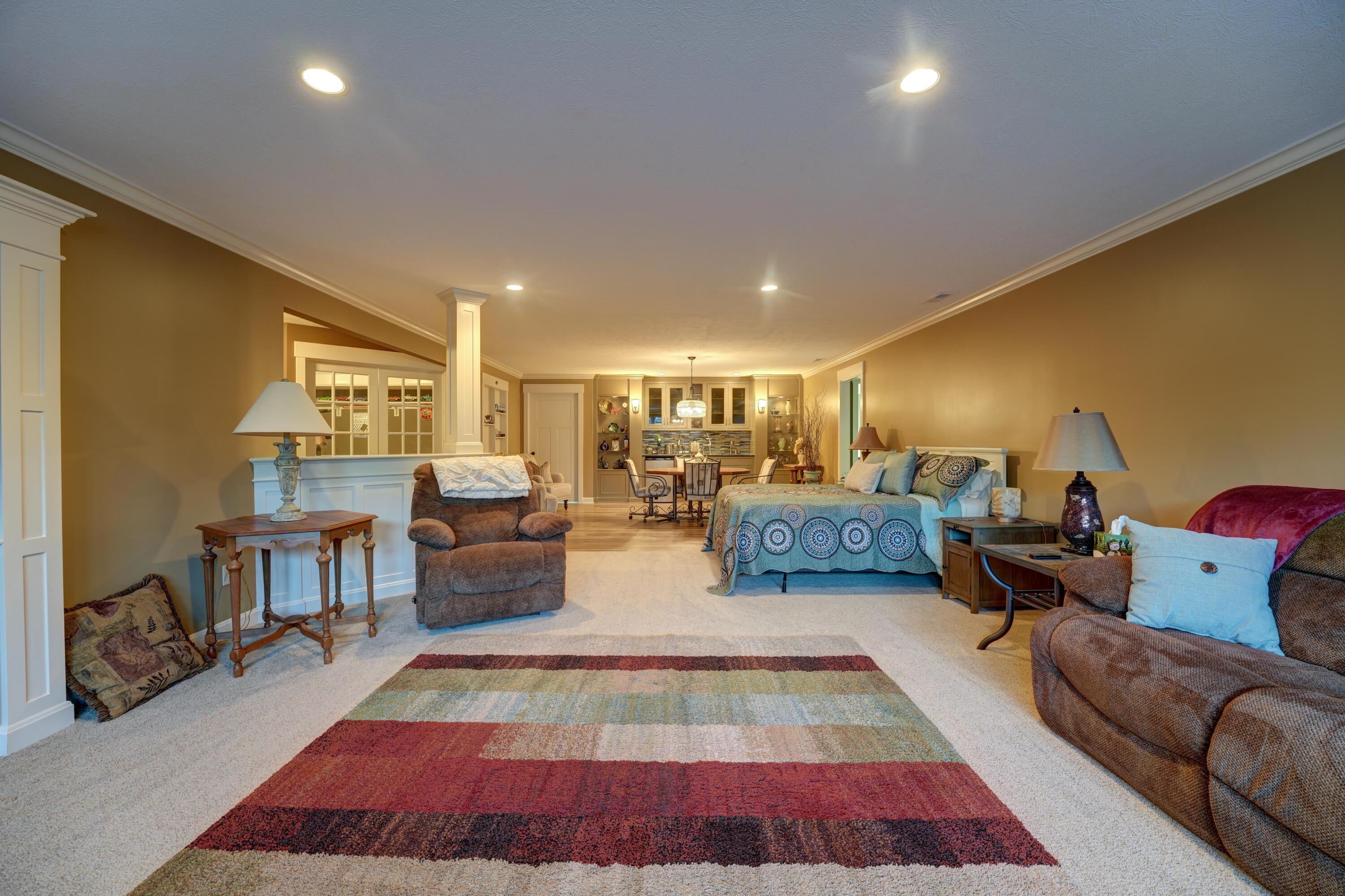 6414 Willow Lake, Greenville, Ohio 45331