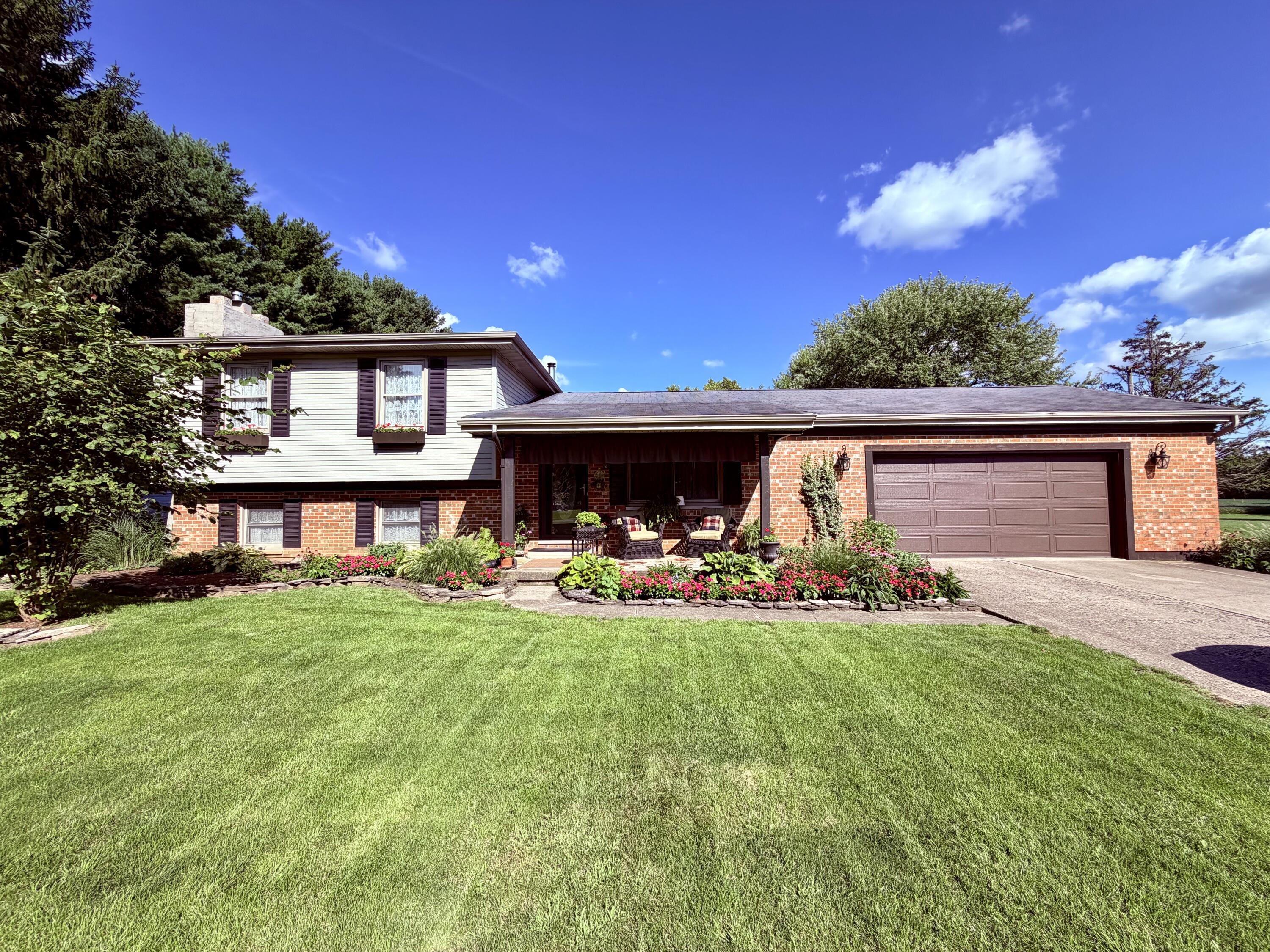 5606 Middle Urbana, Springfield, Ohio 45502