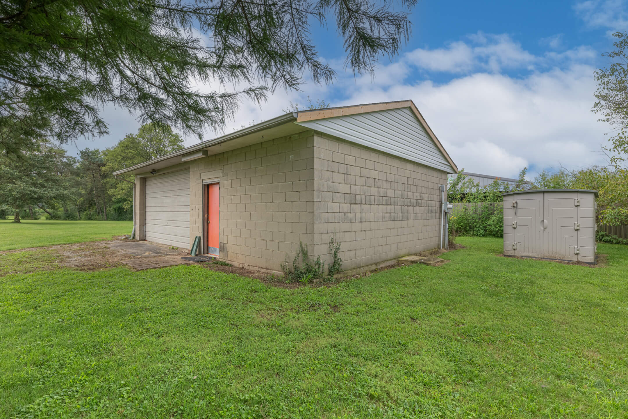 4845 Broadway, Springfield, Ohio 45502