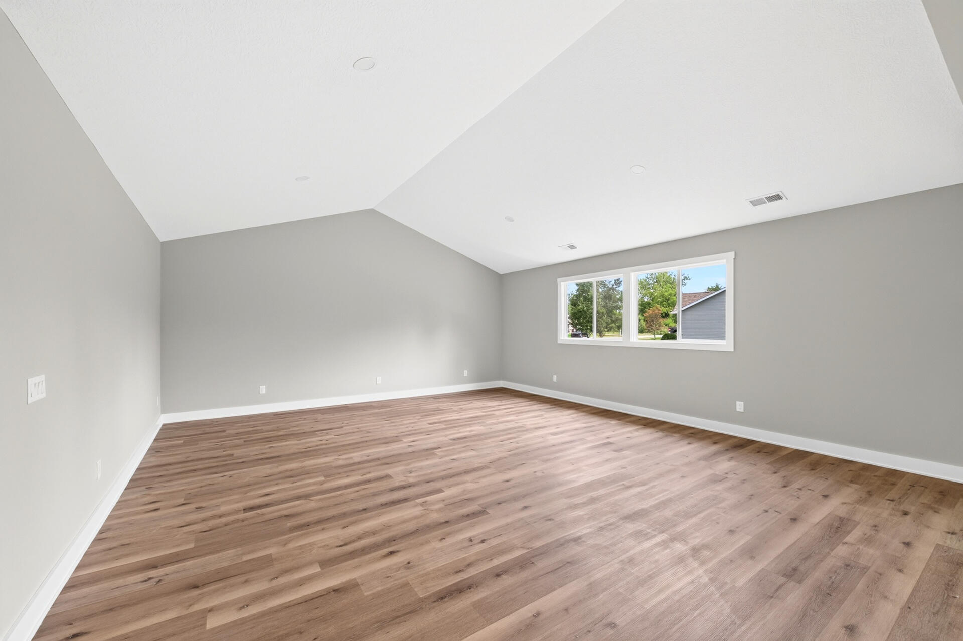 9907 Barnum, Piqua, Ohio 45356