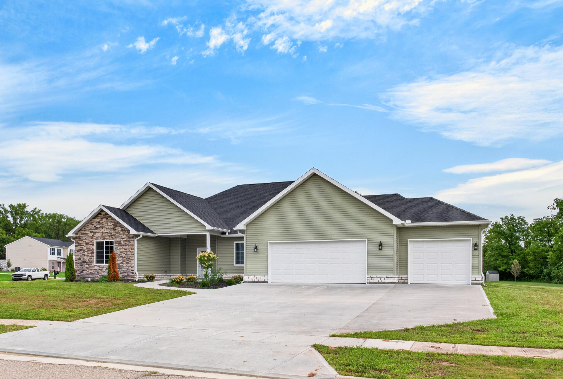 9907 Barnum, Piqua, Ohio 45356