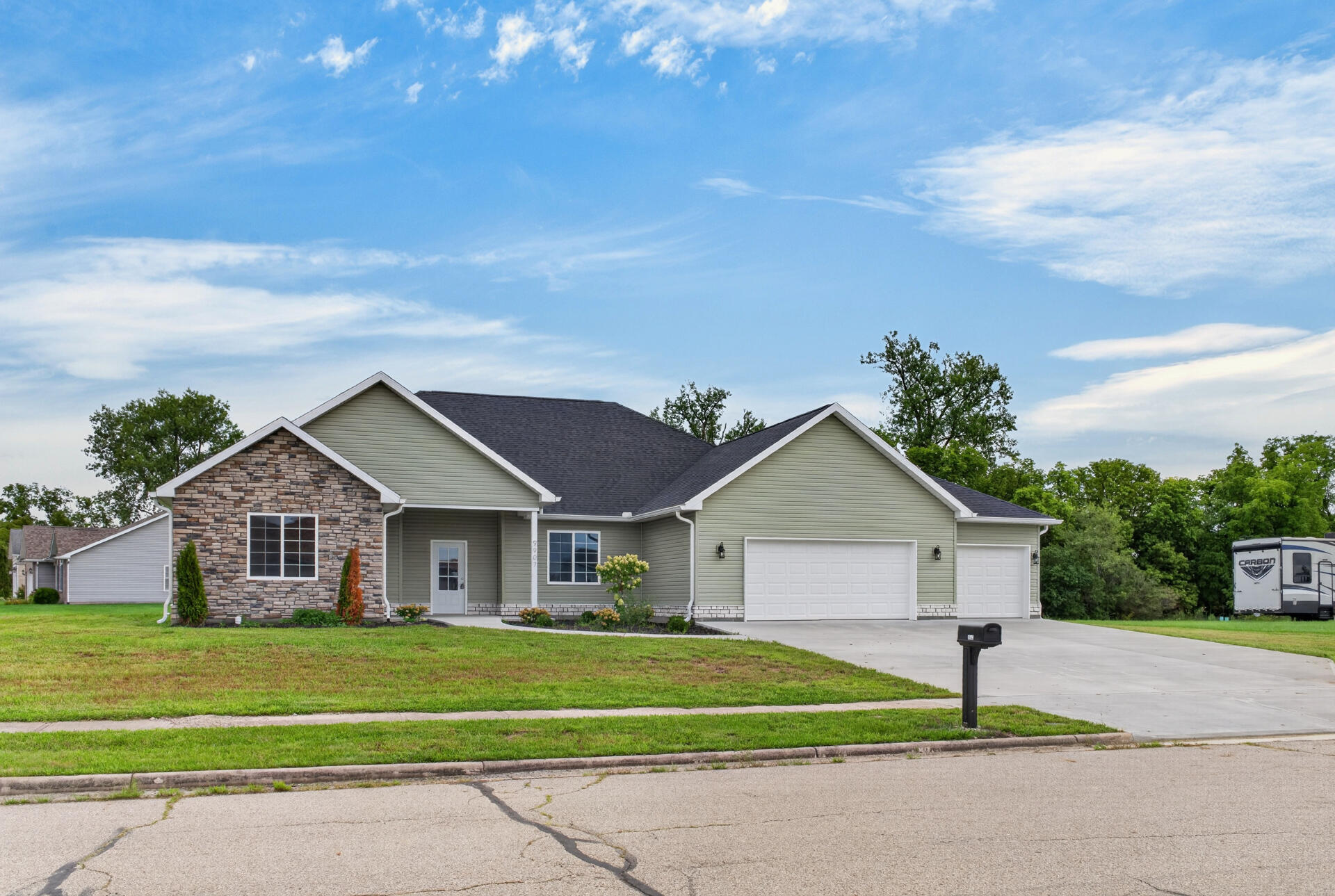 9907 Barnum, Piqua, Ohio 45356