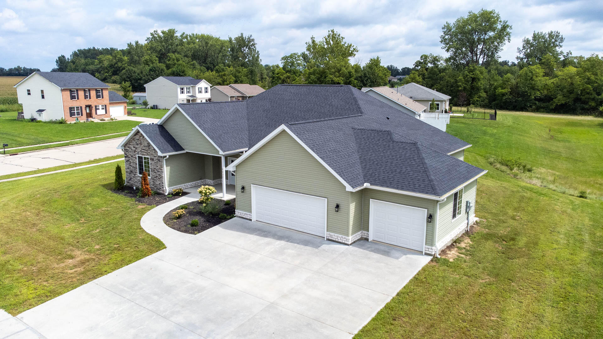 9907 Barnum, Piqua, Ohio 45356
