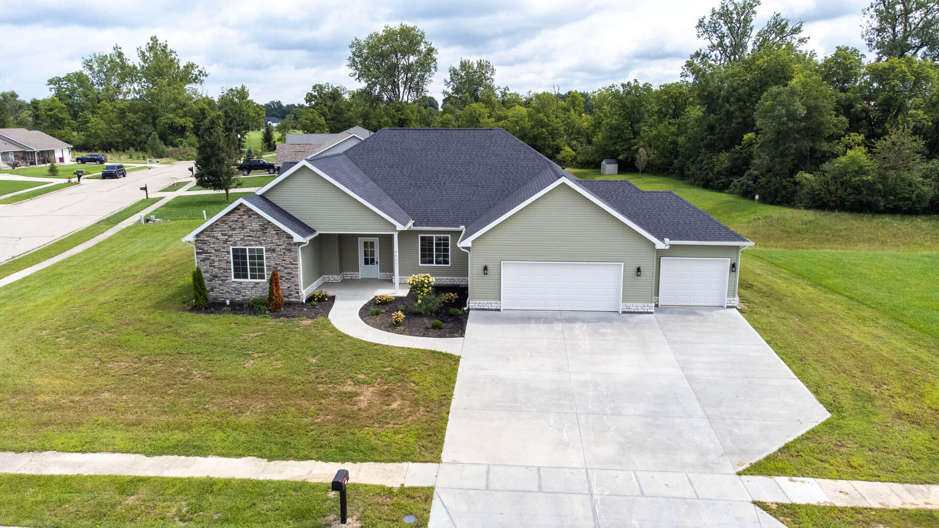 9907 Barnum, Piqua, Ohio 45356