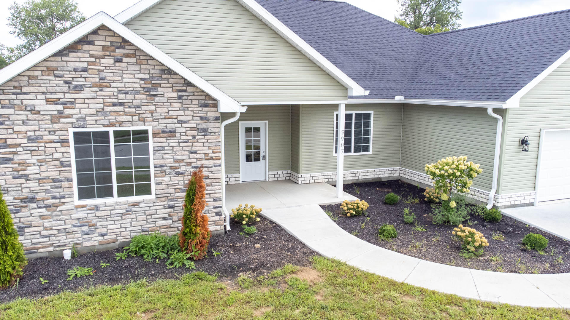 9907 Barnum, Piqua, Ohio 45356